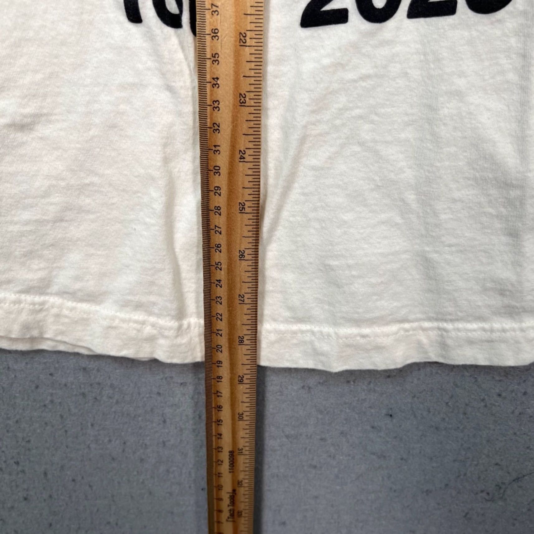 Vintage I Saw Beck On Tour 2023 Band T-Shirt XL White 100% Cotton Music Graphic Tee Beck Shirt Men XL White On Tour 2023 Band T-Shirt Size US XL / EU 56 / 4 - 5 Thumbnail