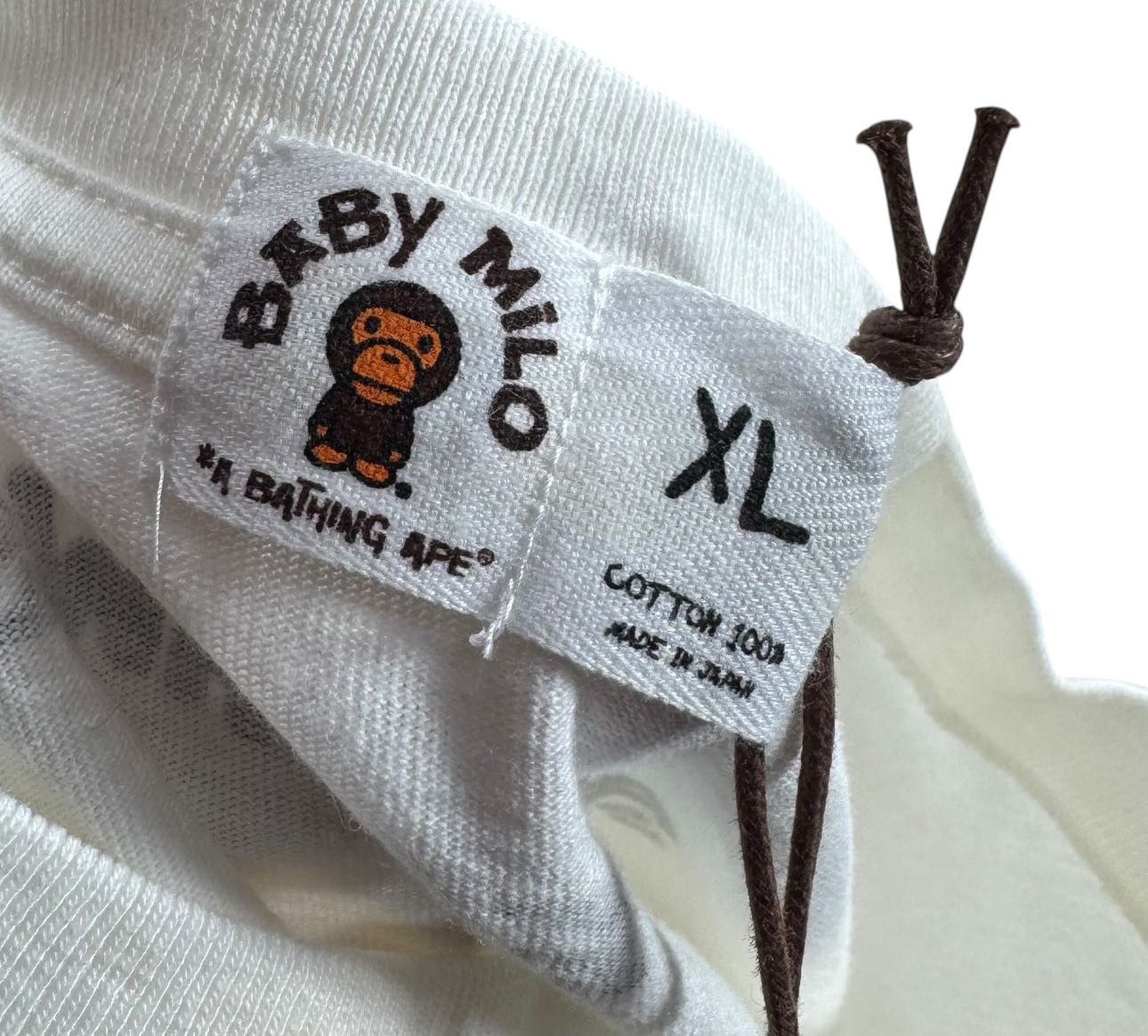 Bape BAPE Kaws Milo white TEE Size US XL / EU 56 / 4 - 5 Thumbnail