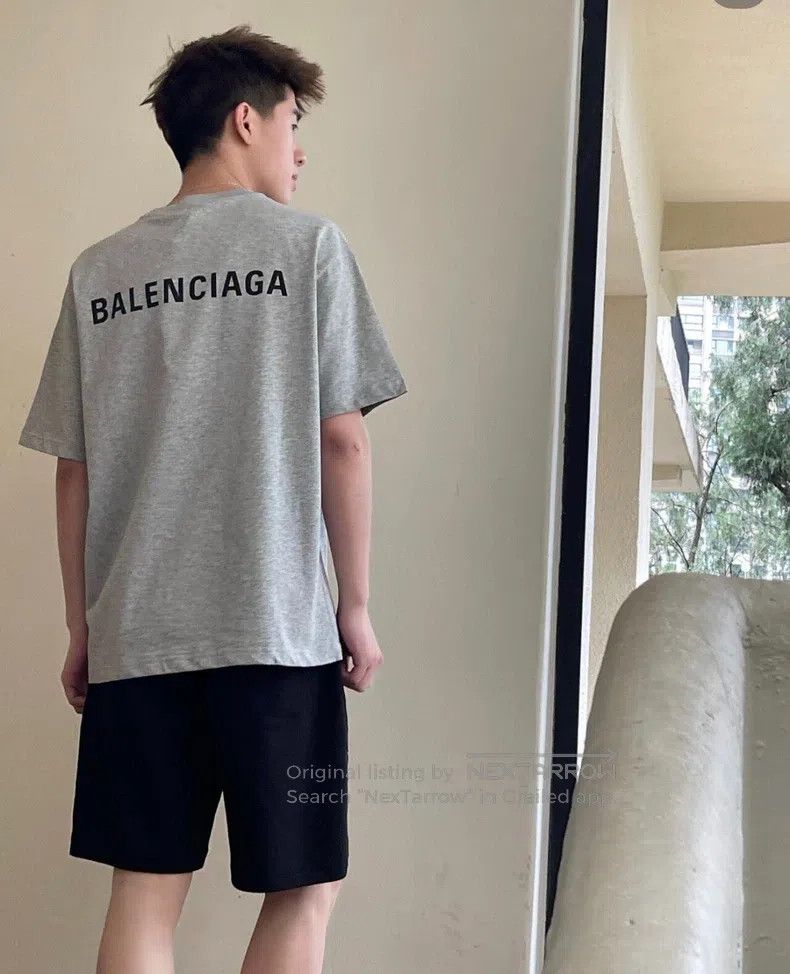Balenciaga Balenciaga Gray Front and Back Logo Short Sleeve Size US XS / EU 42 / 0 - 9 Thumbnail