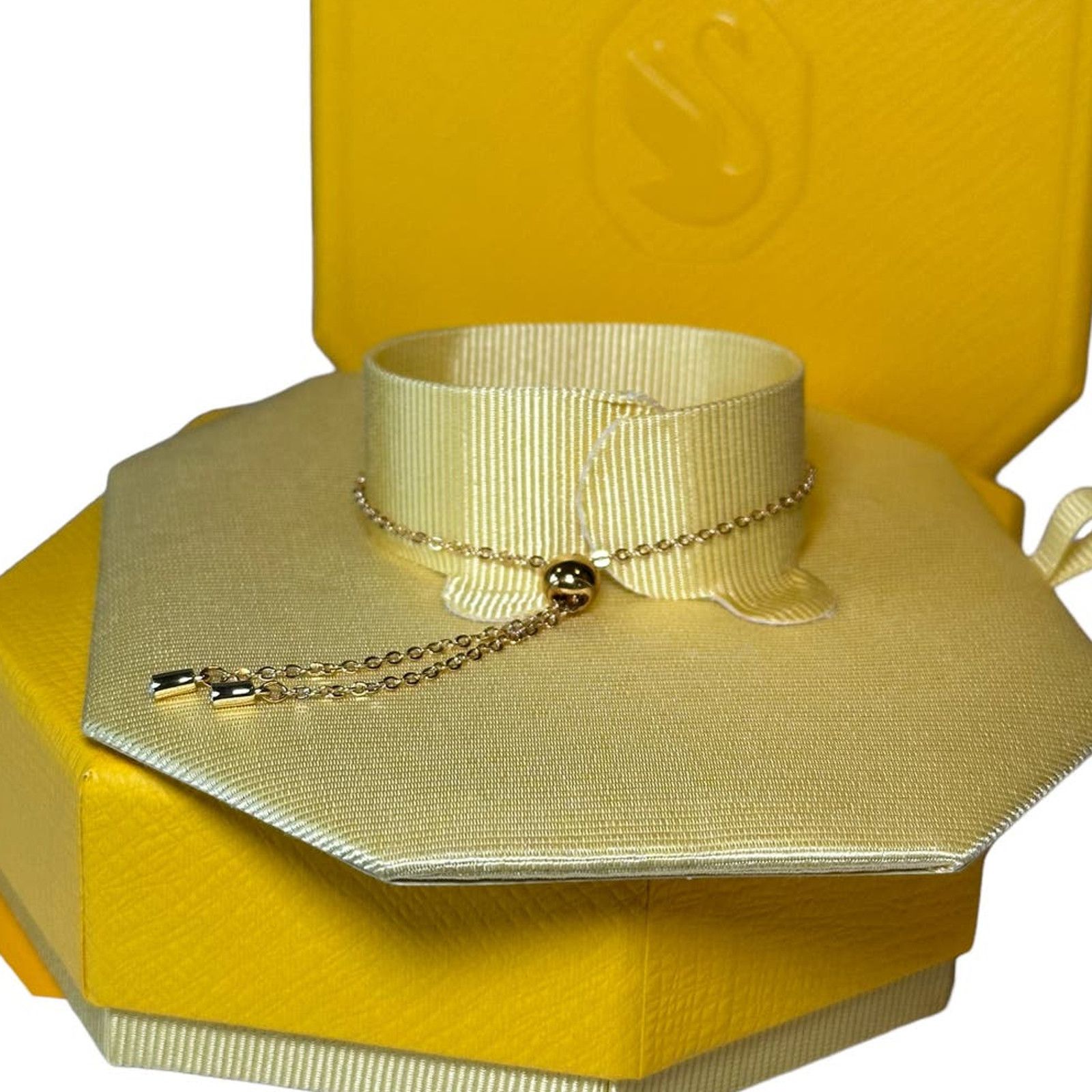 Swarovski Swarovski Una bracelet Heart, Small, Red, Gold-tone plated Size ONE SIZE - 2 Thumbnail