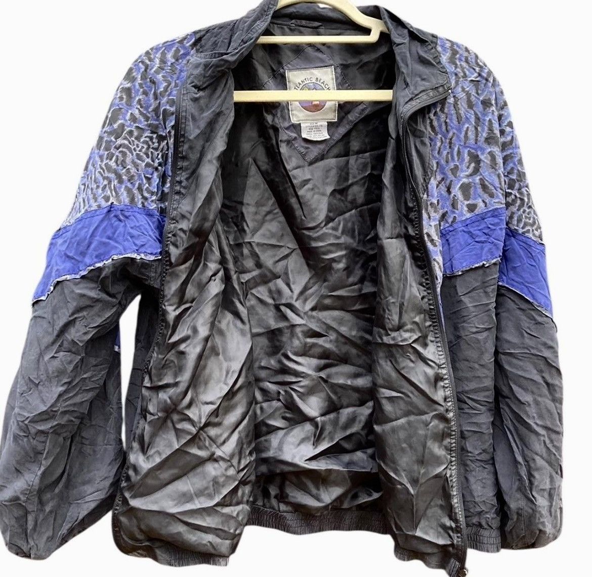 Vintage 90’s Vintage Leopard Cheetah Print Windbreaker Jacket M Size US M / EU 48-50 / 2 - 4 Thumbnail