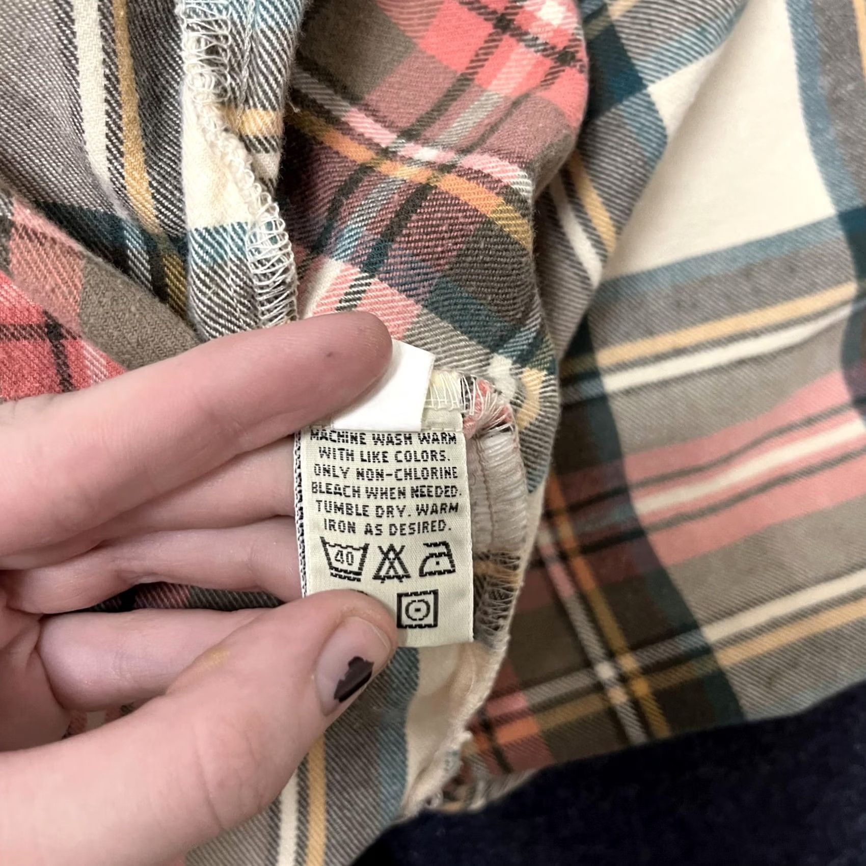 Eddie Bauer VINTAGE Eddie Bauer Shirt Womens XL Petite Pink Plaid Cotton Button-Up Long Sleeve Top Size XL / US 12-14 / IT 48-50 - 4 Thumbnail