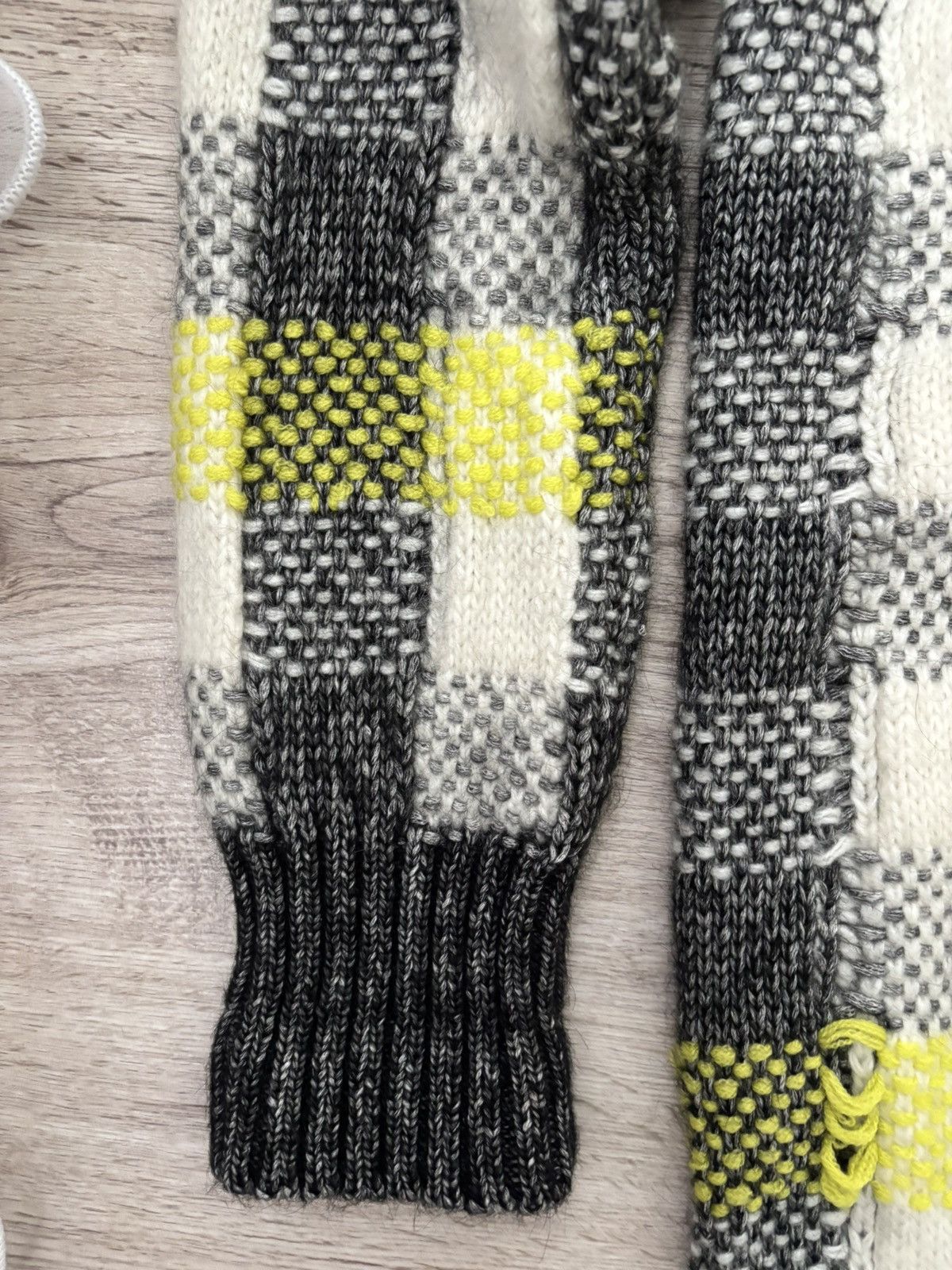 Alexander McQueen MCQ ALEXANDER MCQUEEN Checked knitted cardigan Size S / US 4 / IT 40 - 8 Thumbnail