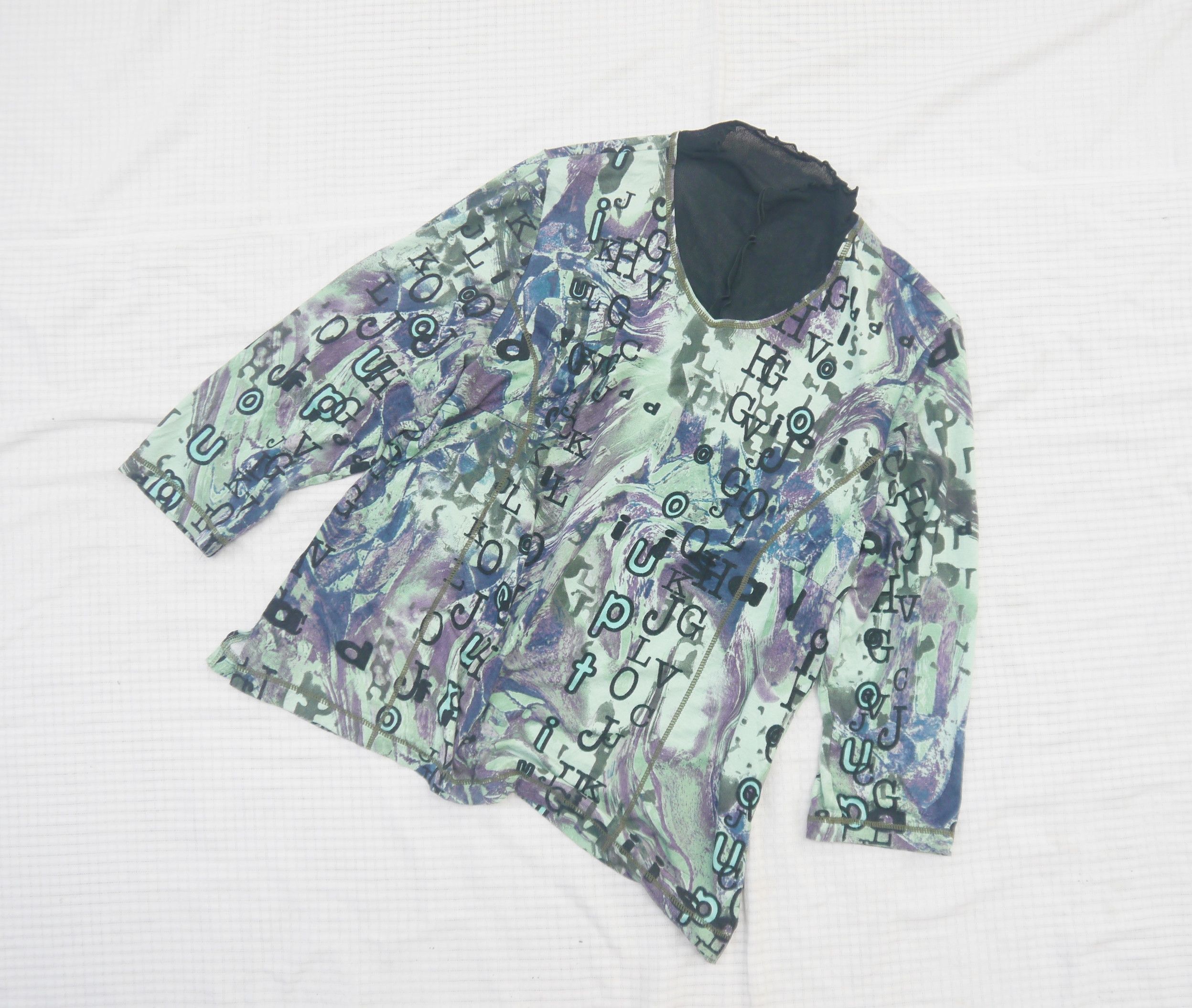 Japanese Brand (S447) Chamois V Y2K Letter Printed Mesh Neck Blouse 42 Size M / US 6-8 / IT 42-44 - 1 Thumbnail