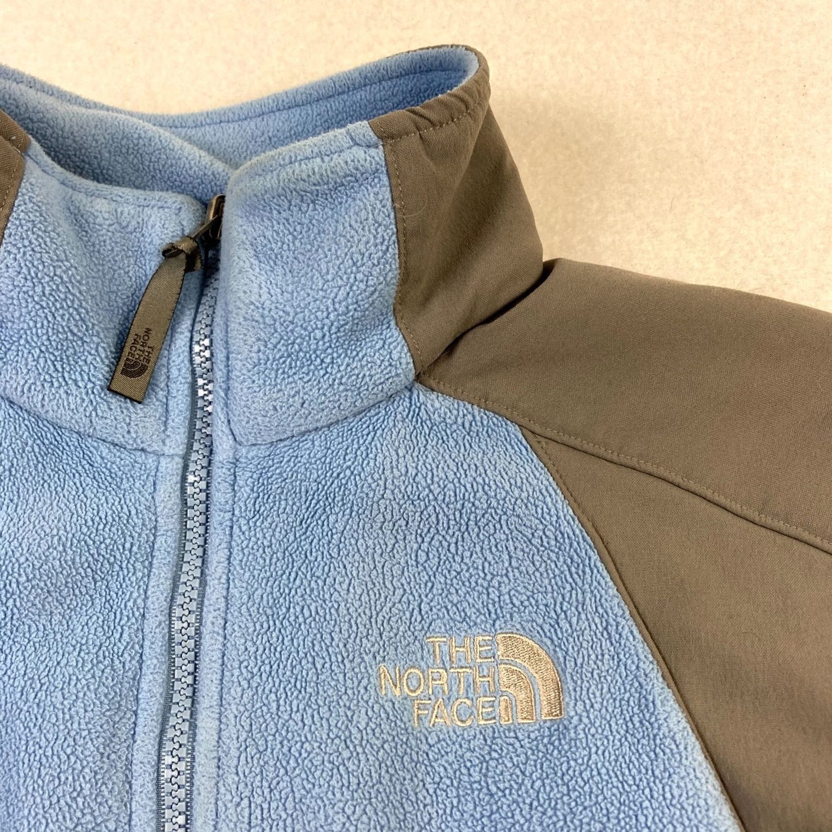 The North Face The North Face Fleece Jacket Women's Medium Blue Color Block Full Zip Soft Shell Size M / US 6-8 / IT 42-44 - 5 Thumbnail