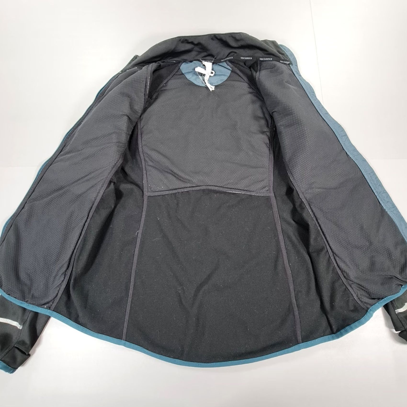 New Balance New Balance Womens Jacket Blue Black Medium 12 UK Full Zip Lightweight Jacket Womens, Activewear, 12 UK, Blue, Full Zip, Lightweight, Pockets Size M / US 6-8 / IT 42-44 - 7 Thumbnail