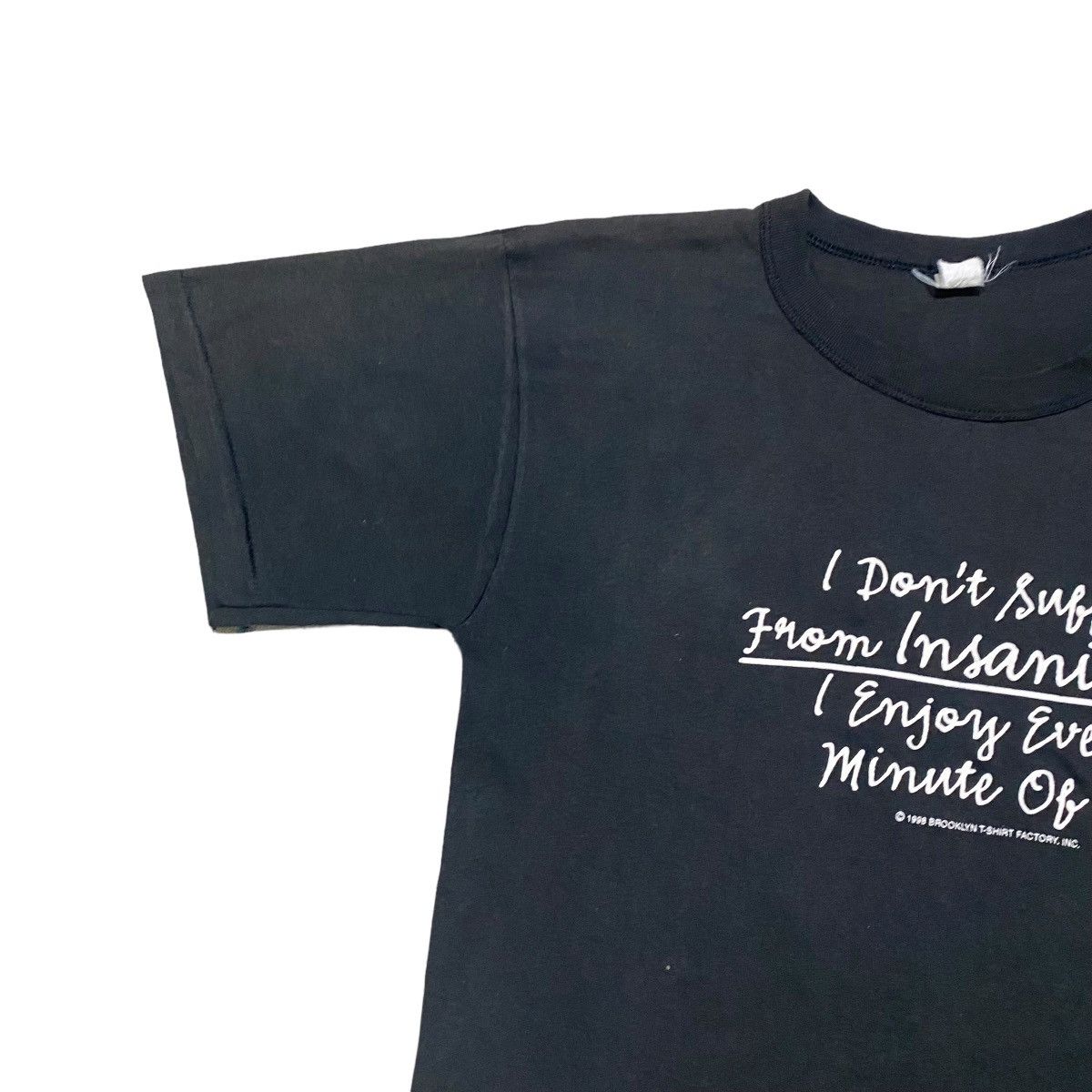 Vintage Vintage 90s 'I Dont Suffer From Insanity' Brooklyn Tshirt Size US L / EU 52-54 / 3 - 2 Thumbnail