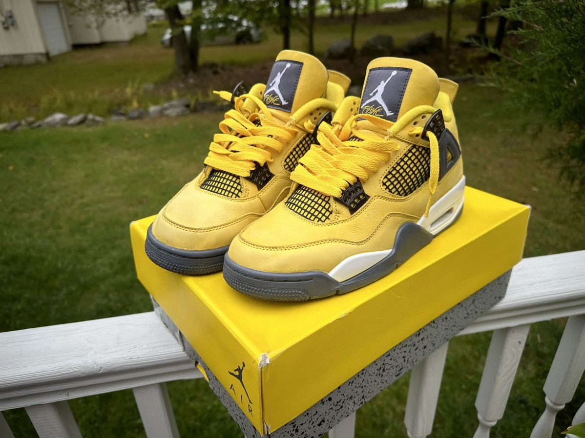 Jordan Brand Jordan 4 Retro “Lightning” 2021 Size US 9.5 / EU 42-43 - 1 Thumbnail