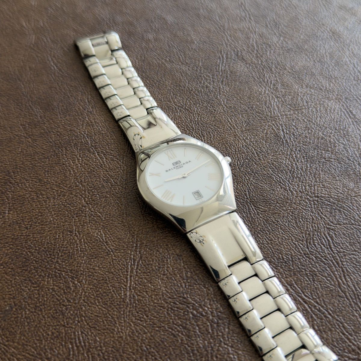 Balenciaga Vintage Roman White Circle Dial Stainless Steel Quartz Watch Size ONE SIZE - 5 Thumbnail