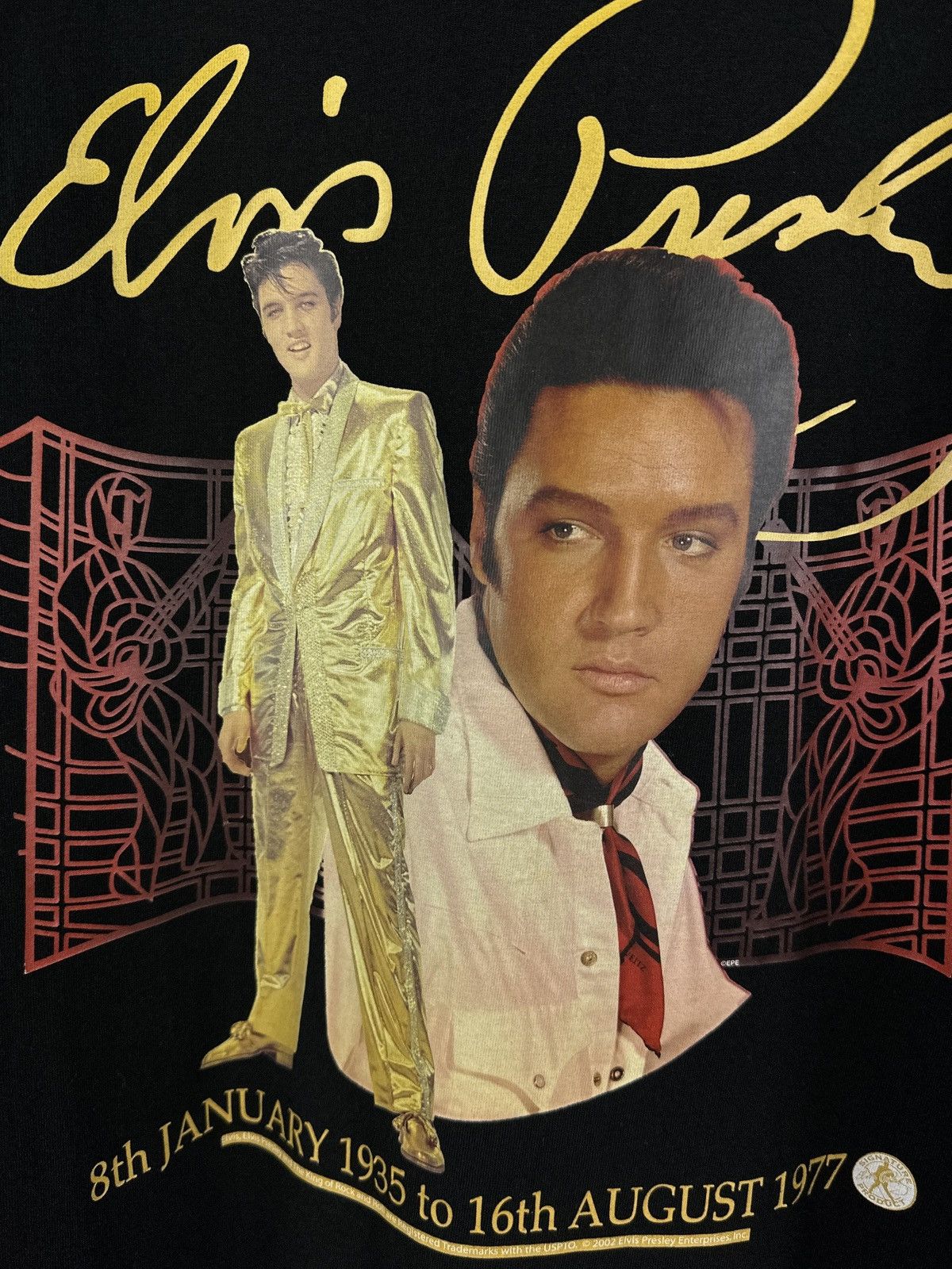 Vintage Vintage 2002 Elvis Presley Graphic Print Long Sleeve T-Shirt Size US M / EU 48-50 / 2 - 9 Thumbnail