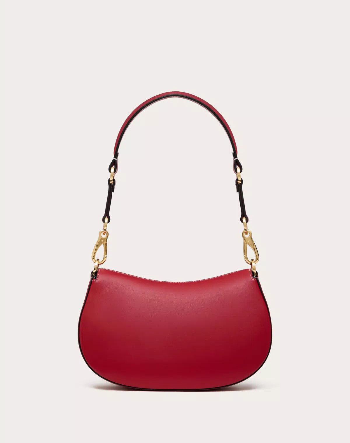 oc11z0725 Size:OS/ Shoulder Bag In Nappa Calfskin in Red
