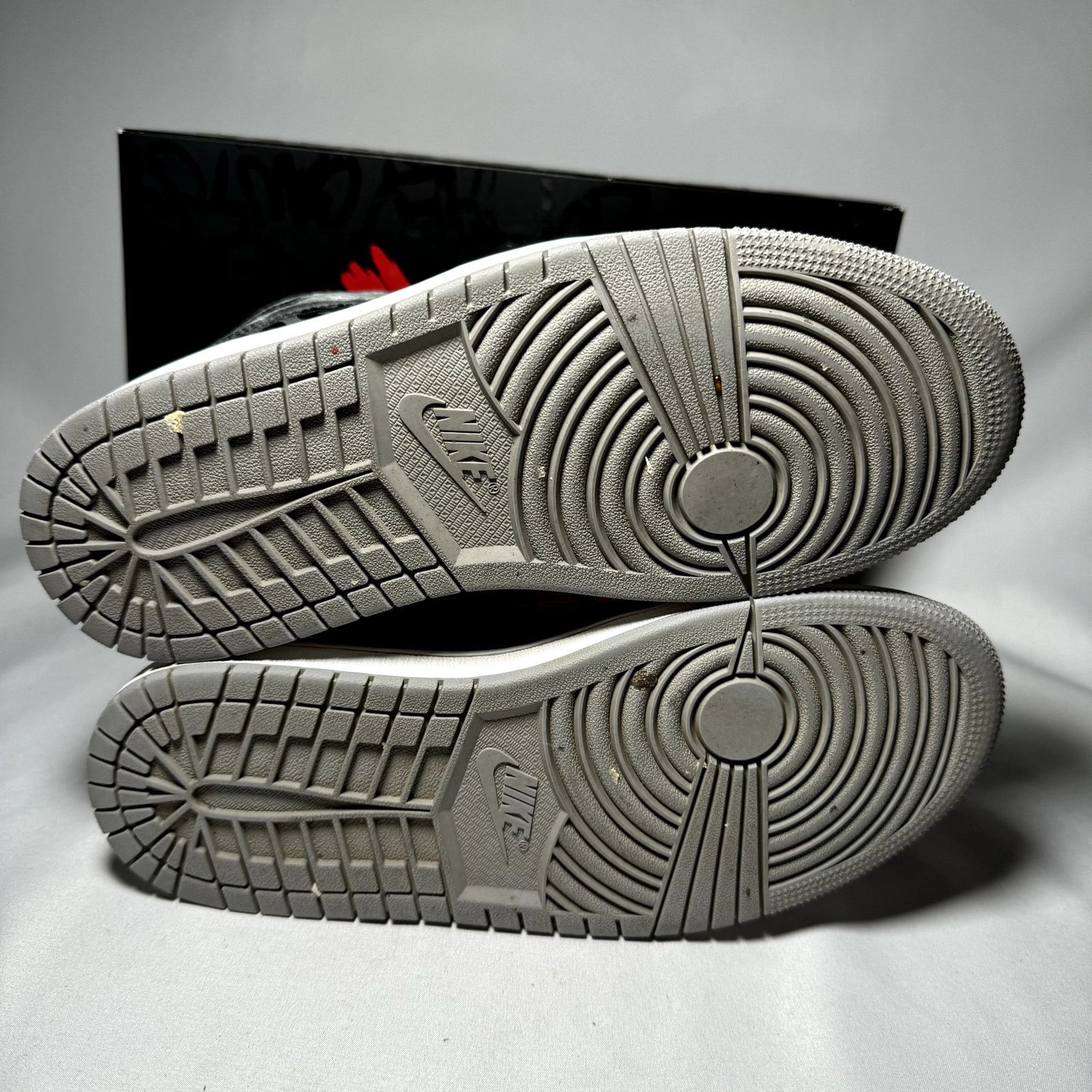 Jordan Brand × Nike Size 7.5 - Nike Air Jordan 1 High OG Rebellionaire Shoes Size US 7.5 / EU 40-41 - 6 Thumbnail