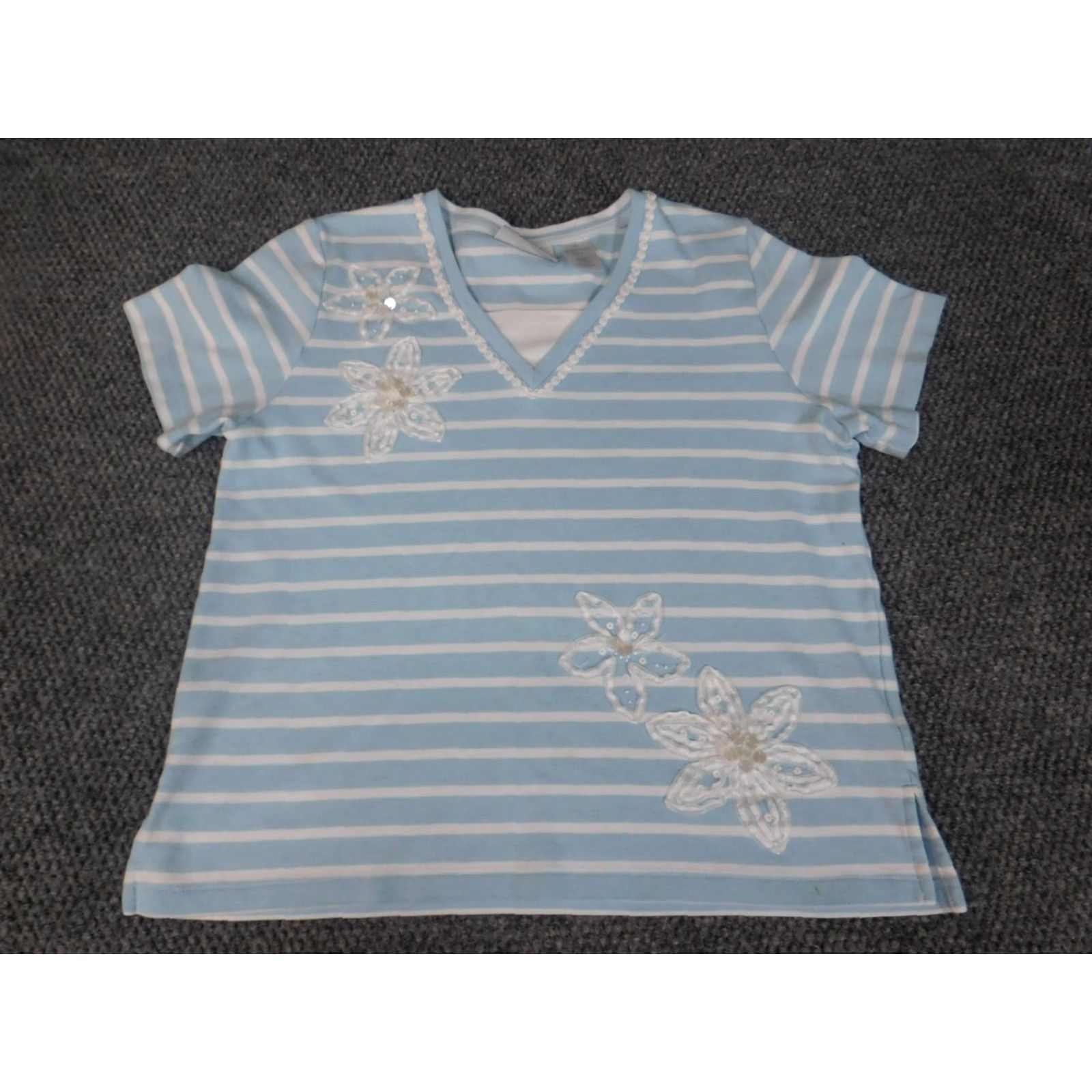 Vintage Alfred Dunner Blouse Shirt Petite PS Womens Blue Striped V-Neck Pullover Casual Short Sleeve Cotton Polyester Size S / US 4 / IT 40 - 2 Thumbnail