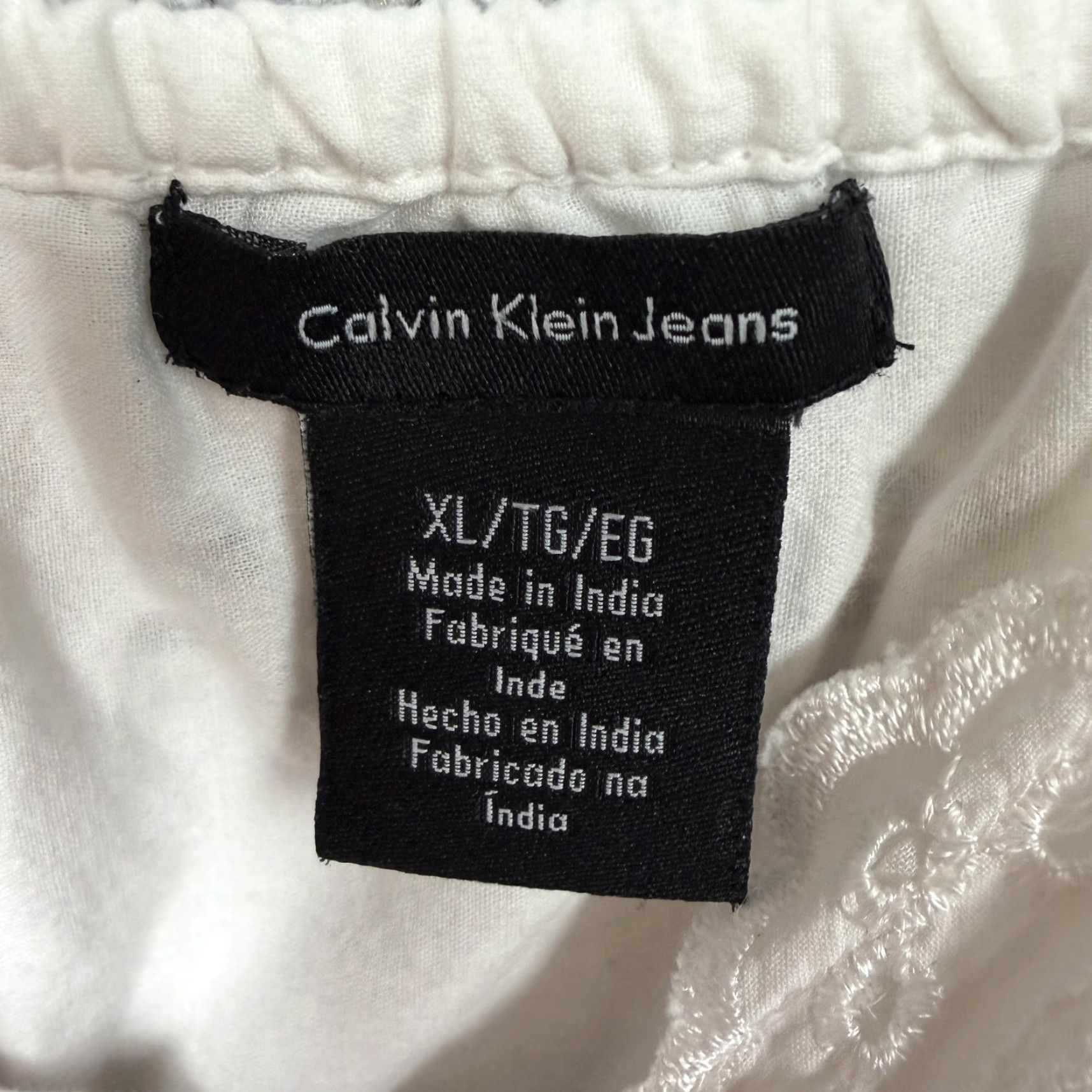 Vintage Calvin Klein Jeans Dress XL White Eyelet Sundress V-Neck Boho Chic Coquette Size 40" / US 18 - 4 Thumbnail