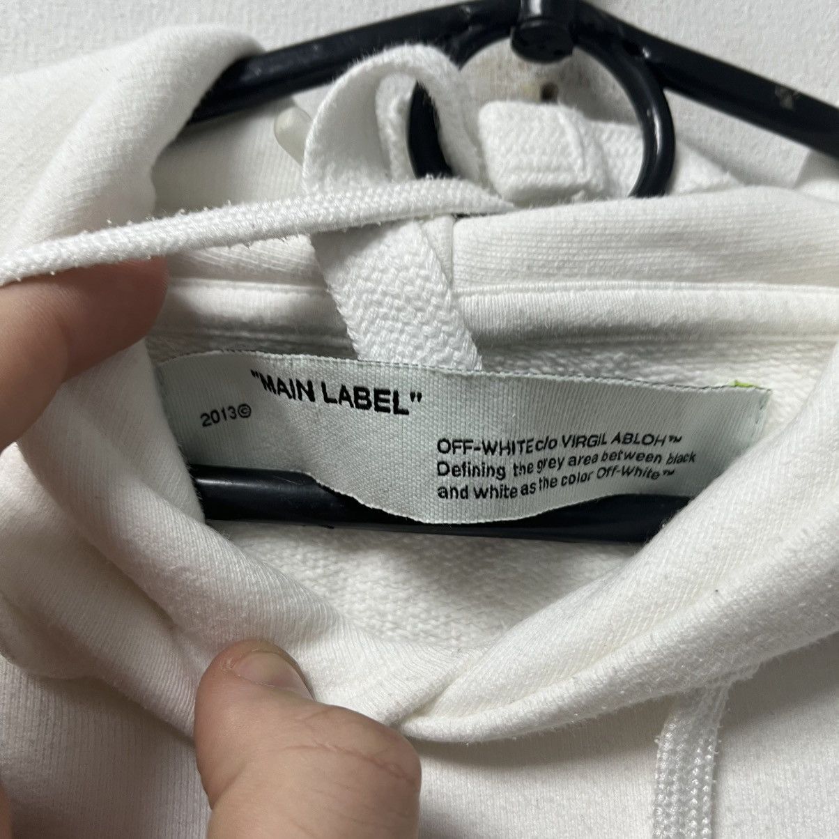 Off-White Off-White Luxury Hoodie Big Logo Rare White Size US L / EU 52-54 / 3 - 13 Thumbnail