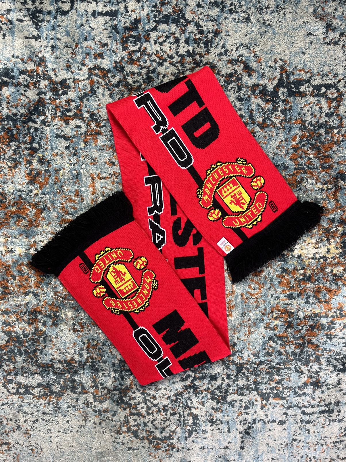 Vintage Vintage y2k Manchester United old trafford official scarf Size ONE SIZE - 1 Thumbnail