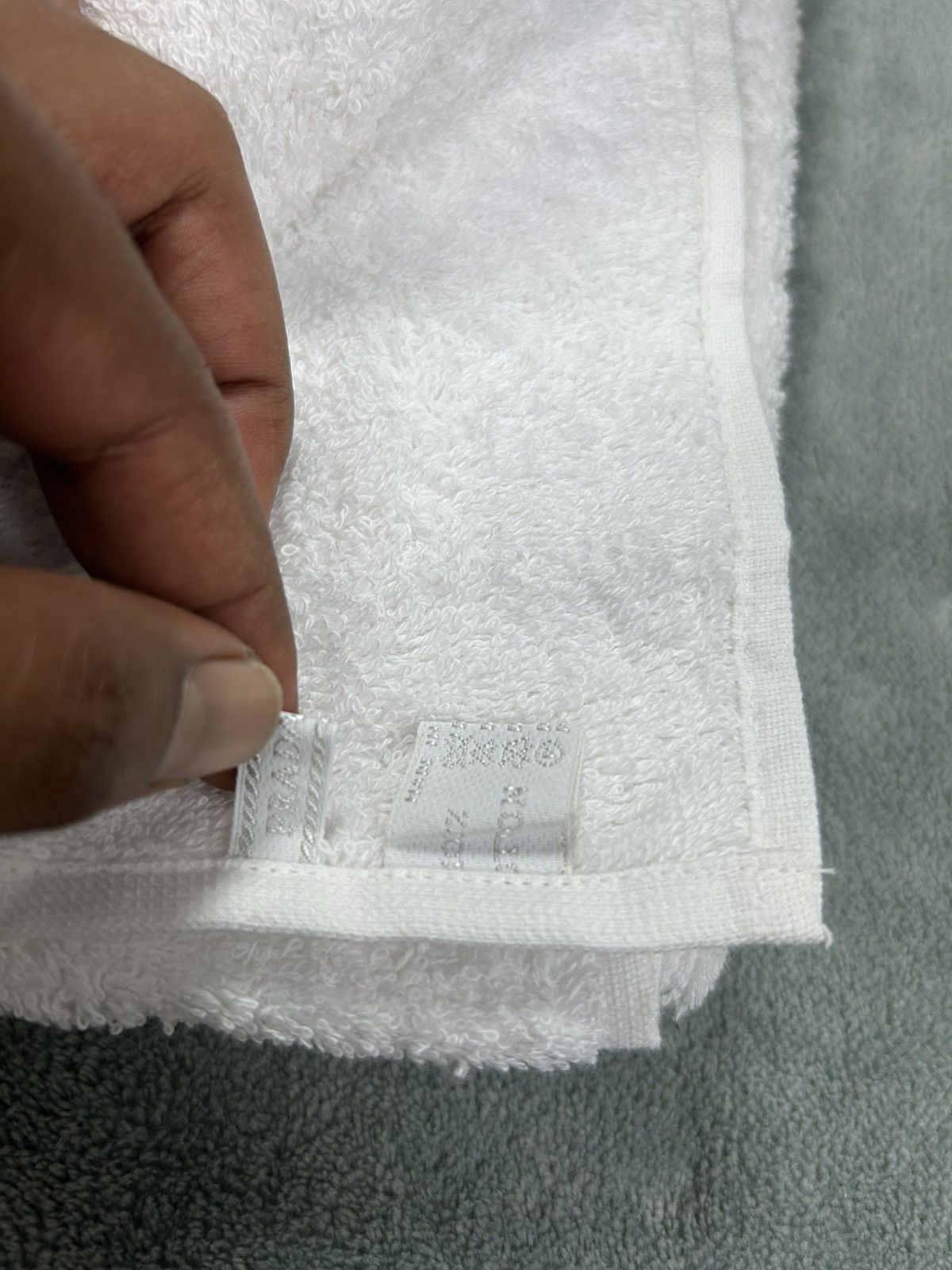 Prada Prada Towel Size ONE SIZE - 4 Thumbnail