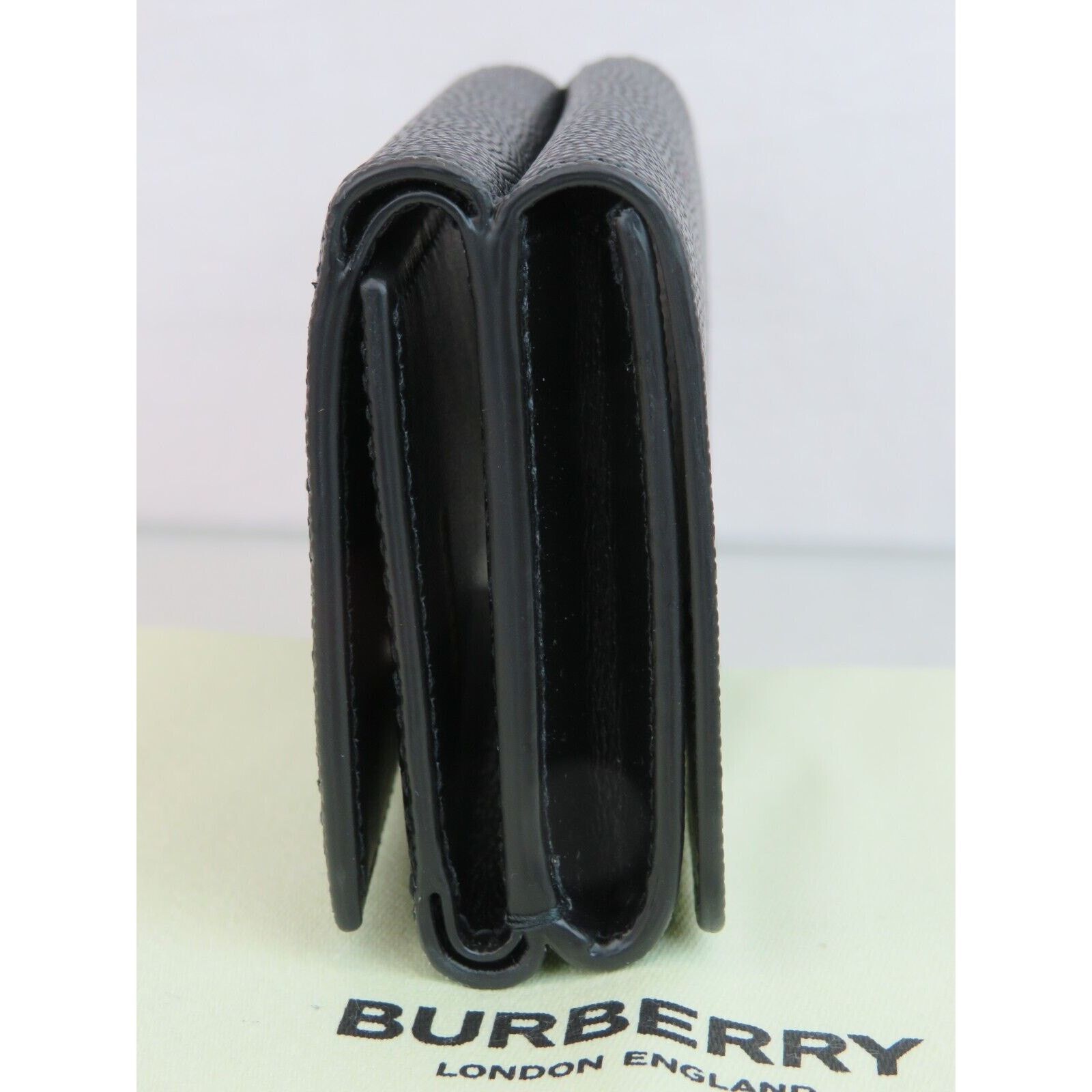 Burberry BURBERRY LARK BLACK LEATHER GOLD TB LOGO TRIFOLD WALLET Size ONE SIZE - 12 Thumbnail