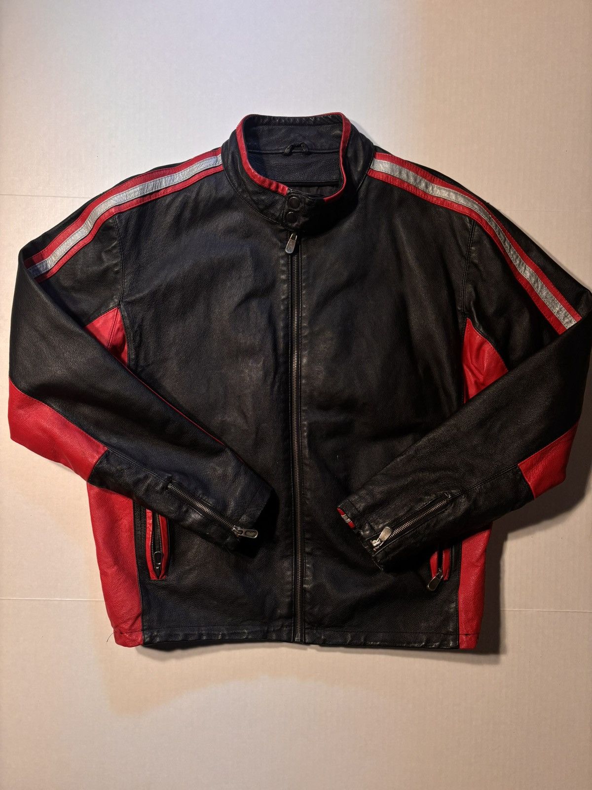 Wilsons Leather Vtg Moto Racing Stripe Cafe Faux Leather Motorcycle Jacket Size US L / EU 52-54 / 3 - 1 Thumbnail
