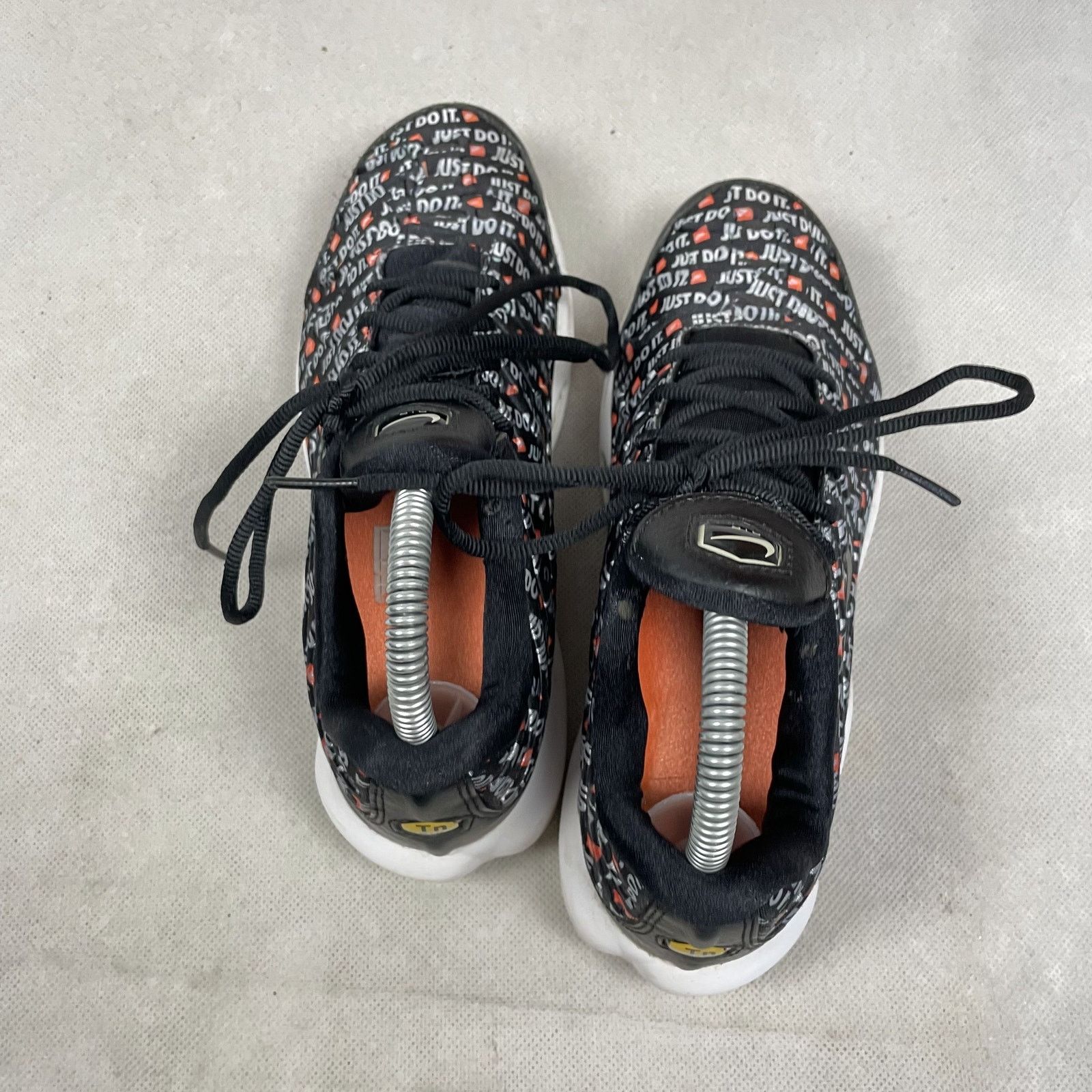 Nike Nike Air Max Plus 862201-007 Women's Black Sneaker Shoes 6.5 Size US 6.5 / IT 36.5 - 2 Thumbnail