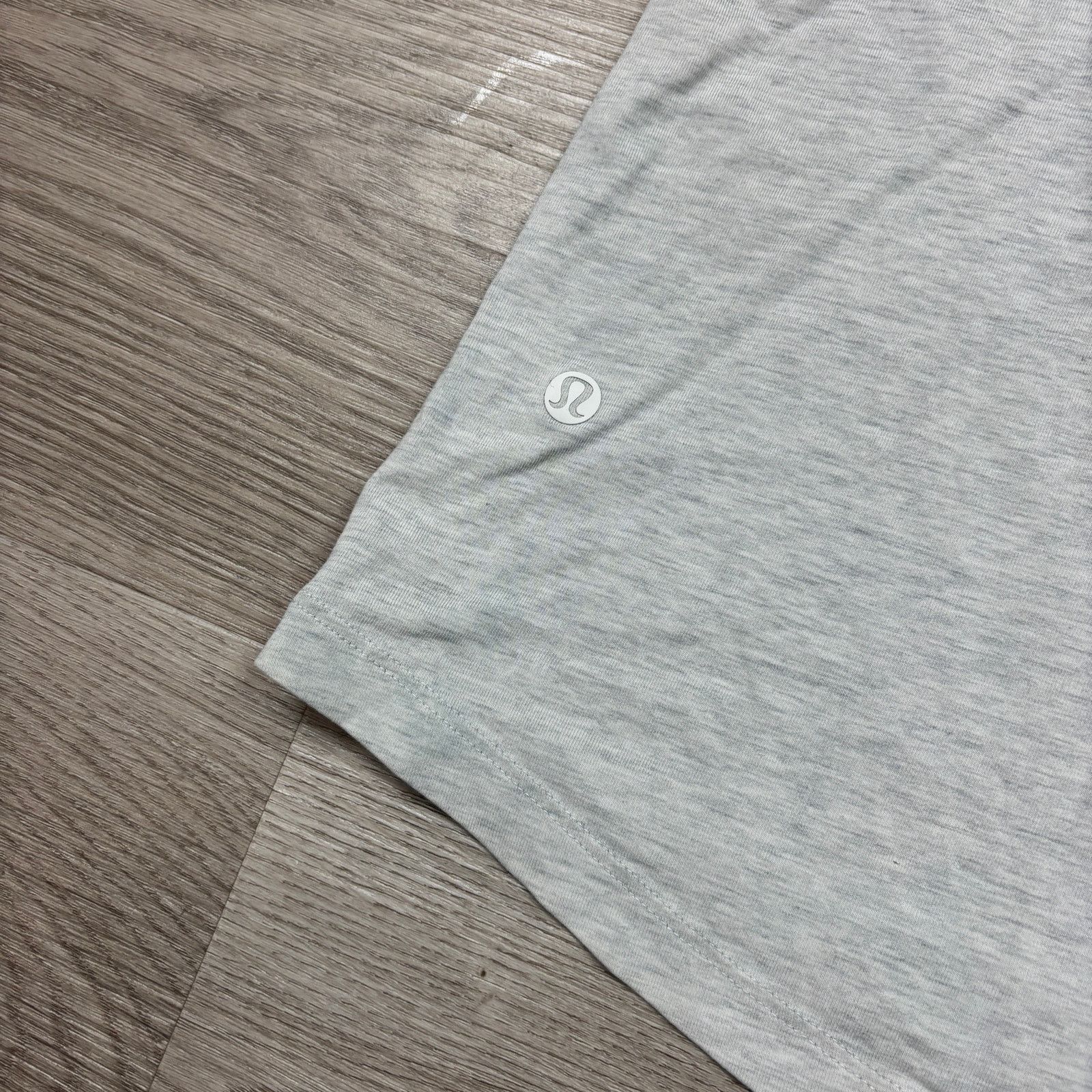 Lululemon Lululemon Athletica Performance Short Sleeve Shirt Men's L Size US L / EU 52-54 / 3 - 4 Thumbnail
