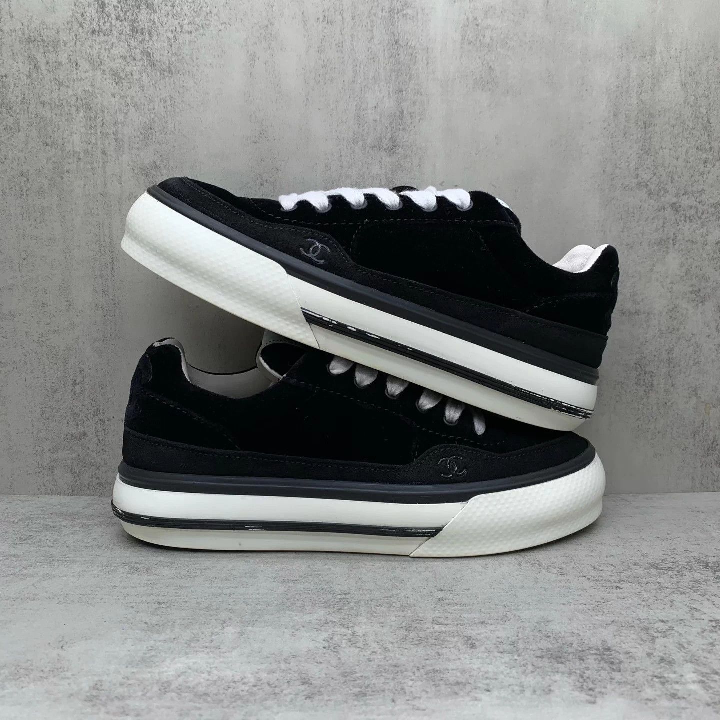 Chanel Chanel Platform Sneakers Black 38 EU 98 New Size US 7 / IT 37 - 2 Thumbnail