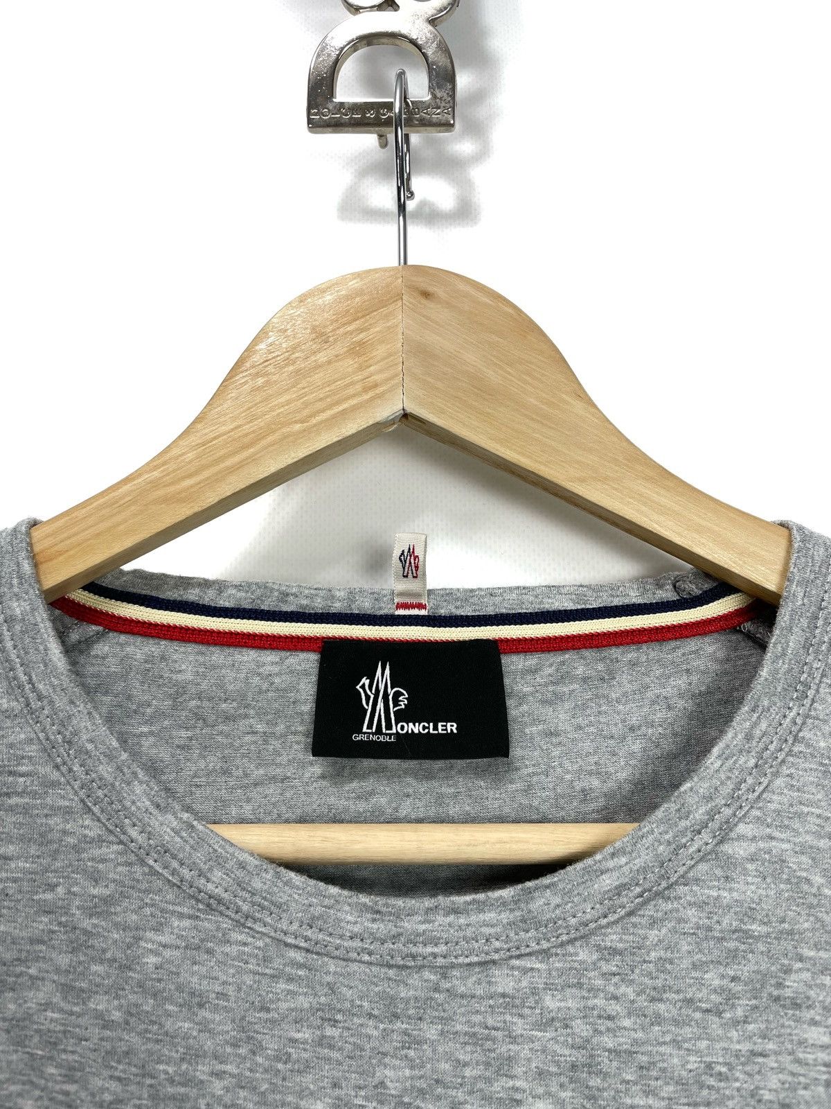 Moncler Grenoble Moncler Grenoble Mountain Wreath Graphic T-Shirt Size US M / EU 48-50 / 2 - 6 Thumbnail