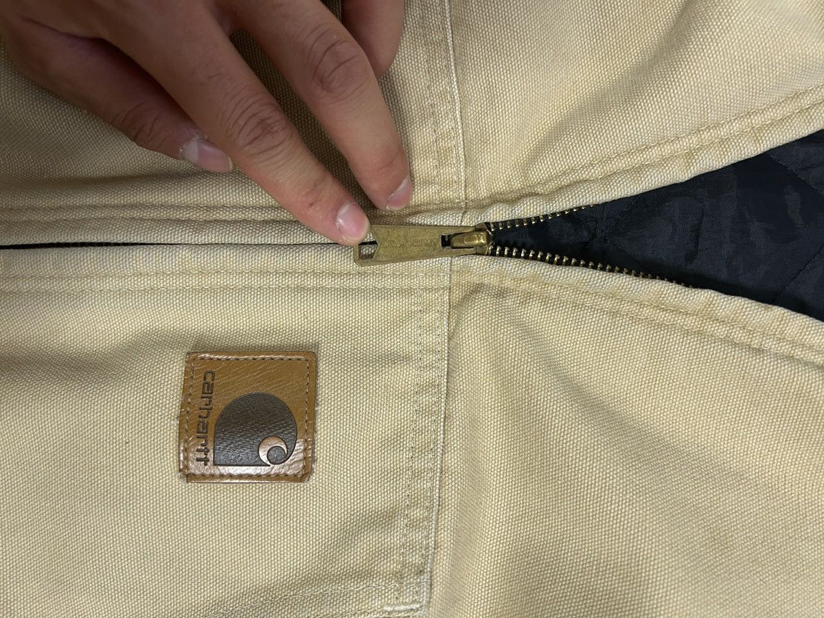 Carharrt work jacket beige