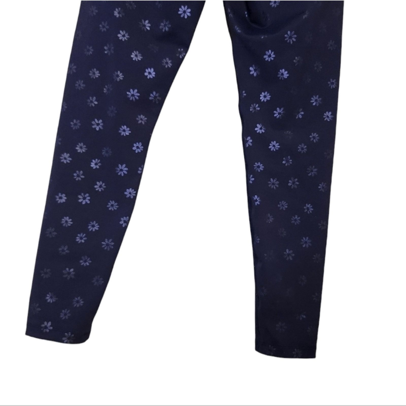 Beyond Yoga Beyond Yoga Daisy Shimmer Midi Leggings Medium Size 28" / US 6 / IT 42 - 6 Thumbnail