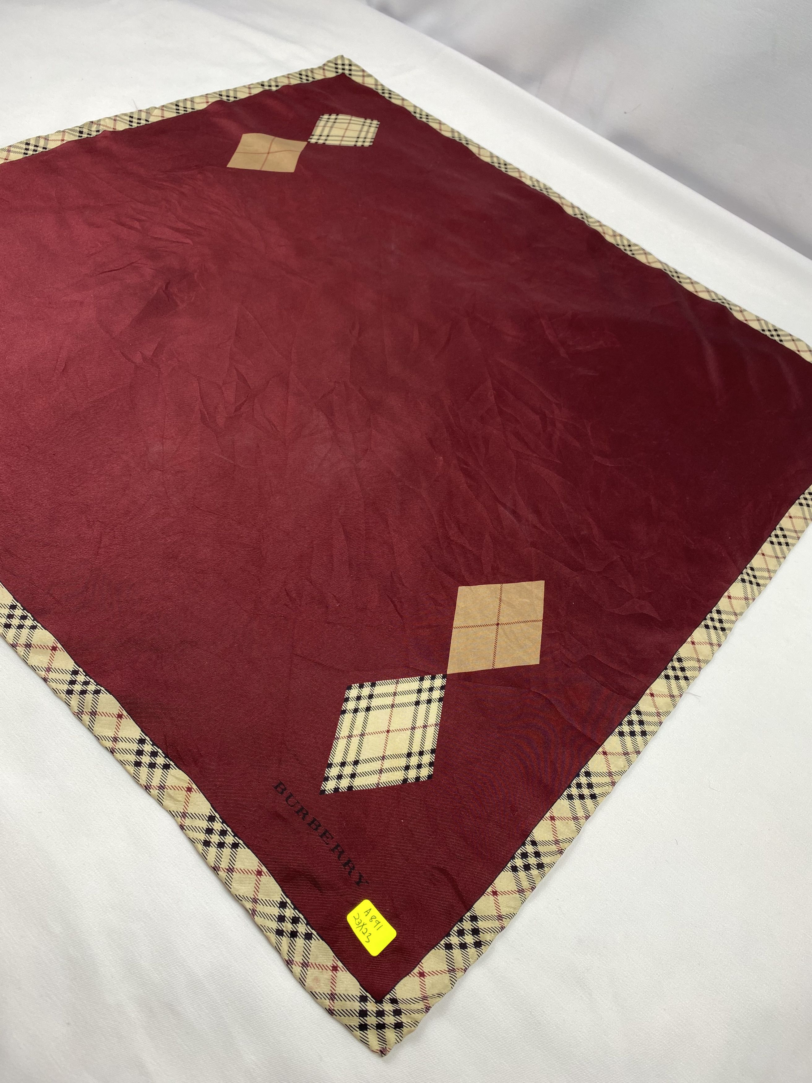 Burberry Burberry Silk Handkerchief / Bandana / Neckerchief Size ONE SIZE - 4 Thumbnail