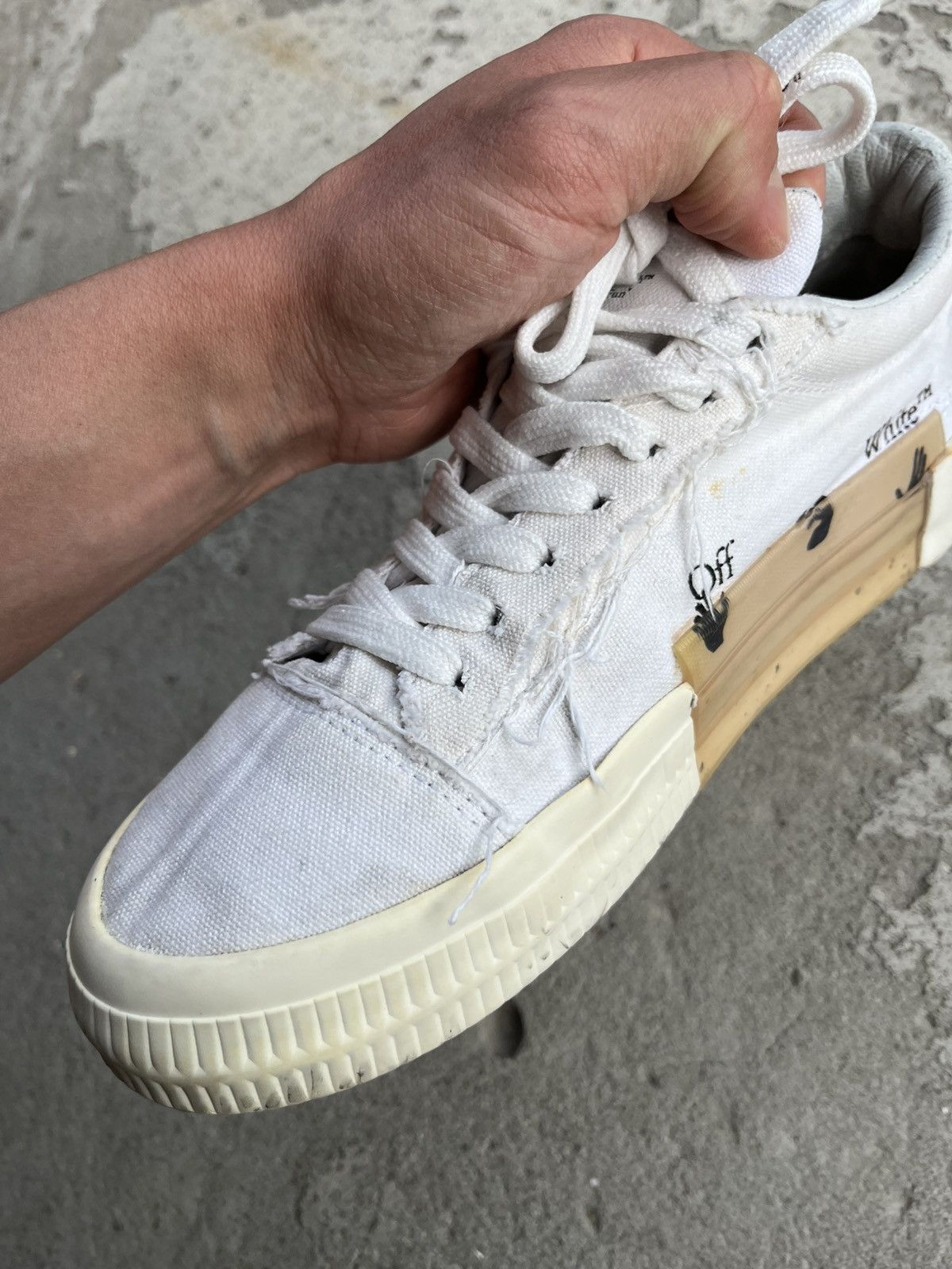 Off-White Off-White Vulcanized Canvas Distressed Low-top Sneakers Y2K Size US 6 / EU 39 - 17 Thumbnail