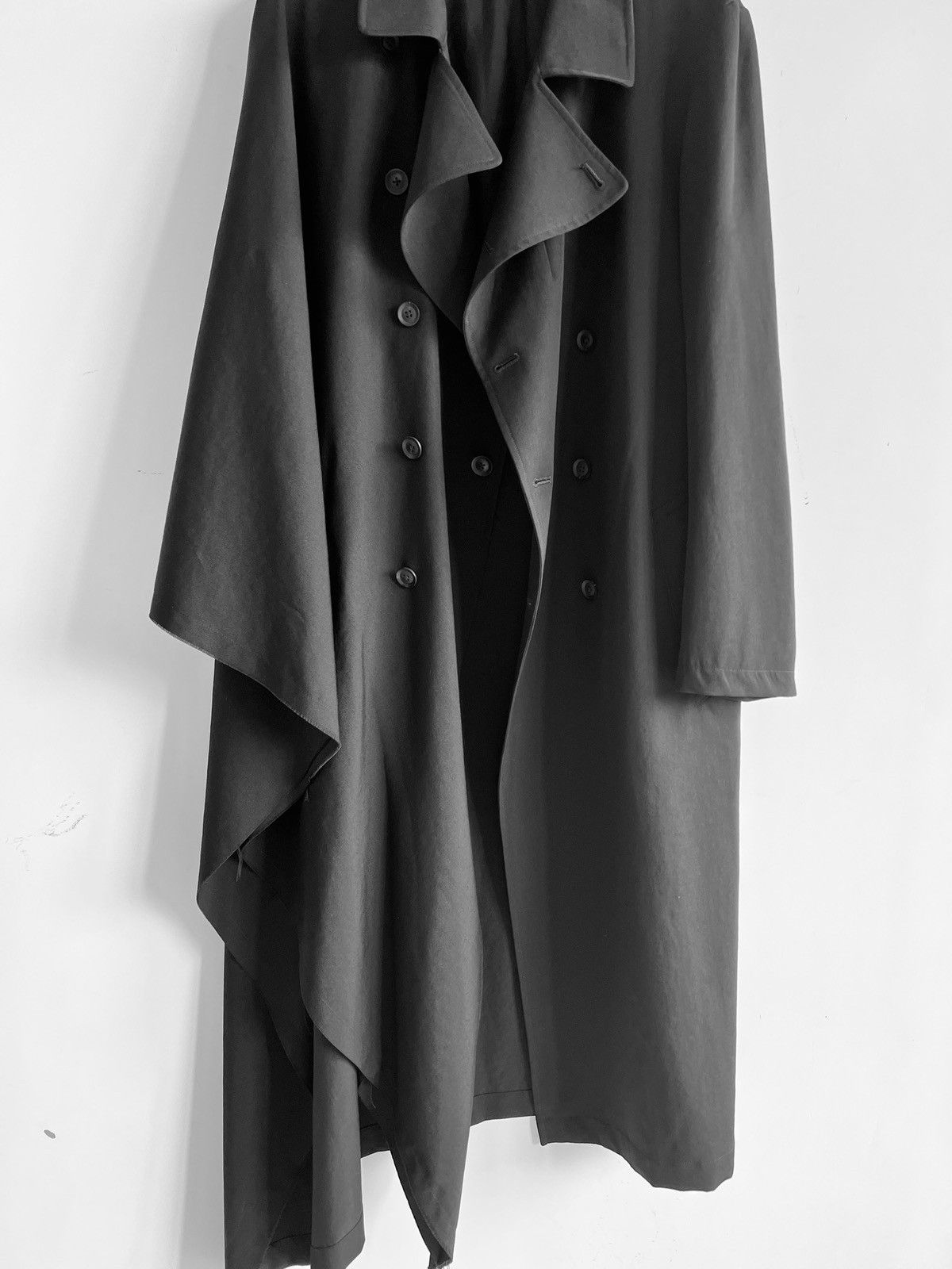 Yohji Yamamoto Yohji Yamamoto Pour Homme - Asymmetric Right Cape Coat Size US S / EU 44-46 / 1 - 6 Thumbnail