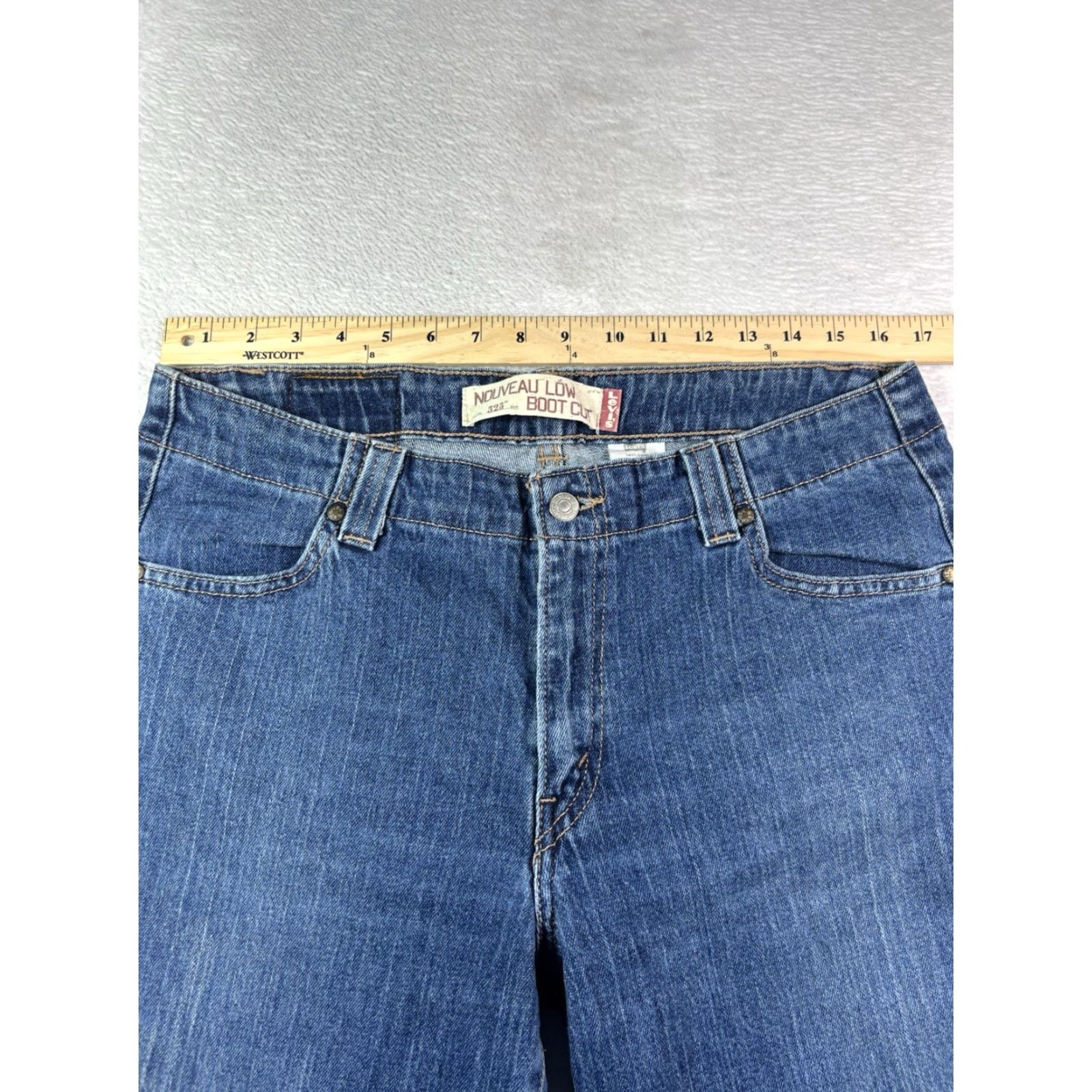 Levi's VINTAGE Levi's Jeans 525 Women’s Size 14 M Nouveau Low Boot Cut Blue Denim 1990s Women Size 36" / US 14 / IT 50 - 6 Thumbnail