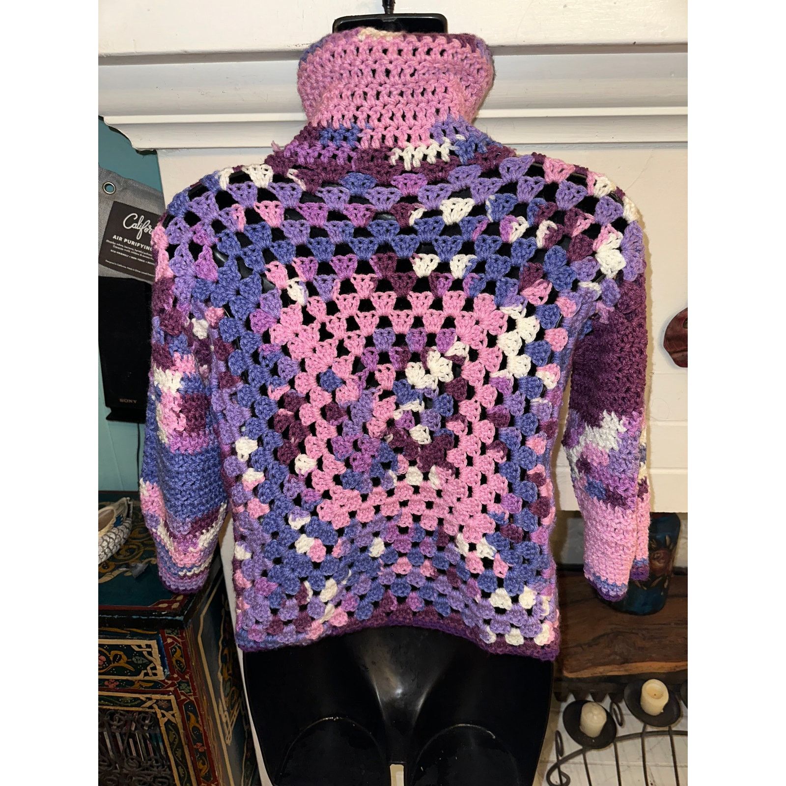 Vintage VINTAGE HAND CROCHET GRANNY SQUARE BOHO TURTLENECK SWEATER S Size S / US 4 / IT 40 - 3 Thumbnail