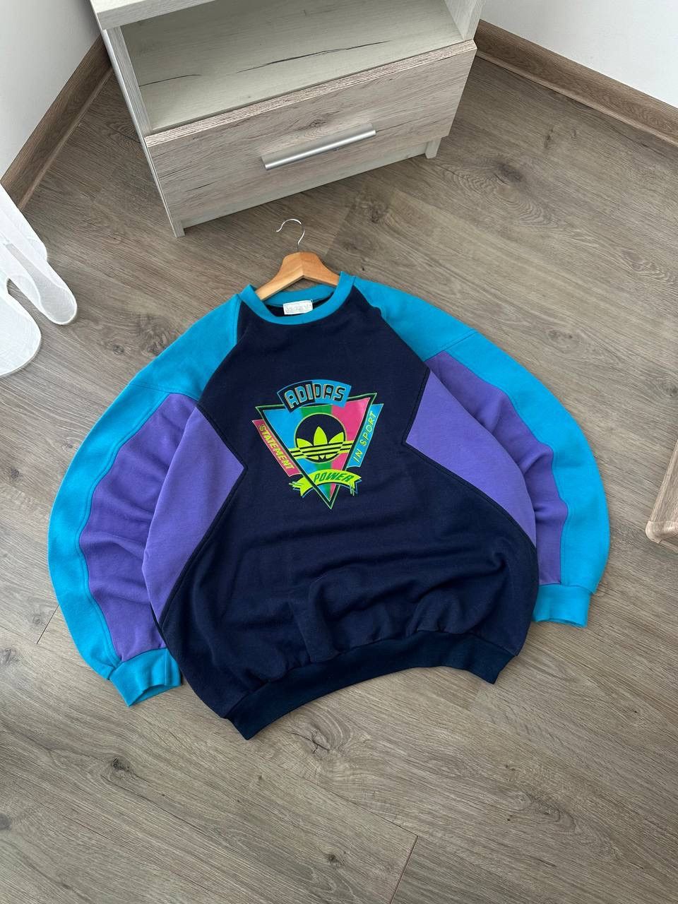 Adidas × Vintage Vintage Adidas Sportswear 90’s Center Logo Sweatshirt Size US L / EU 52-54 / 3 - 3 Thumbnail