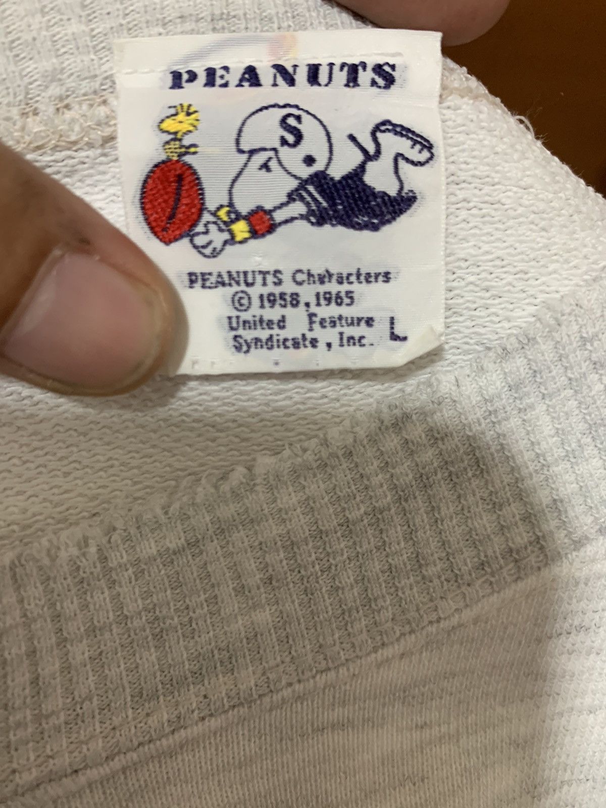 Peanuts Vintage Peanuts Woodstock Distressed Sweatshirt Size US L / EU 52-54 / 3 - 14 Thumbnail