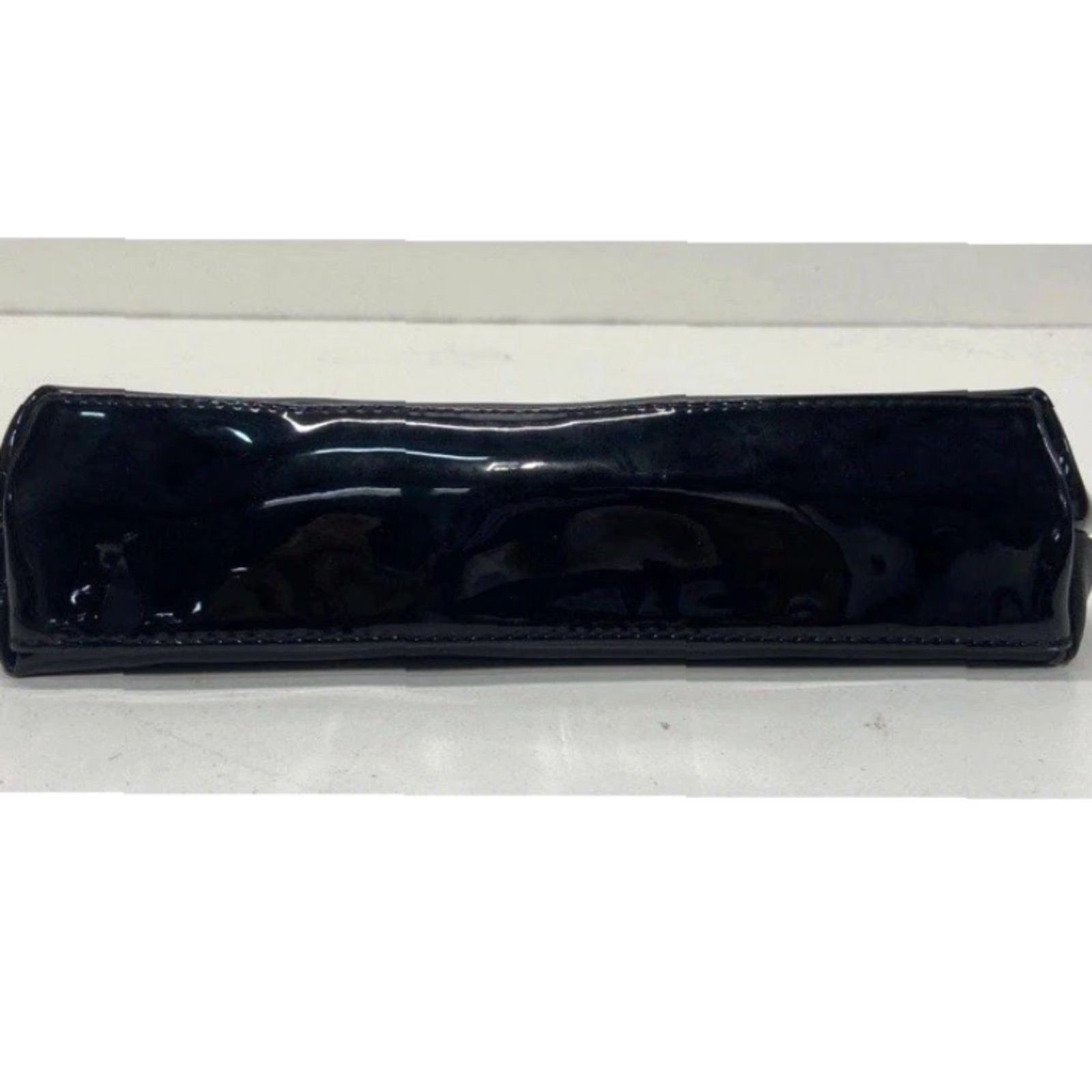 Yves Saint Laurent Yves Saint Laurent YSL Beauté Black Shinny Small Designer Handbag Women’s Clutch Size ONE SIZE - 4 Thumbnail