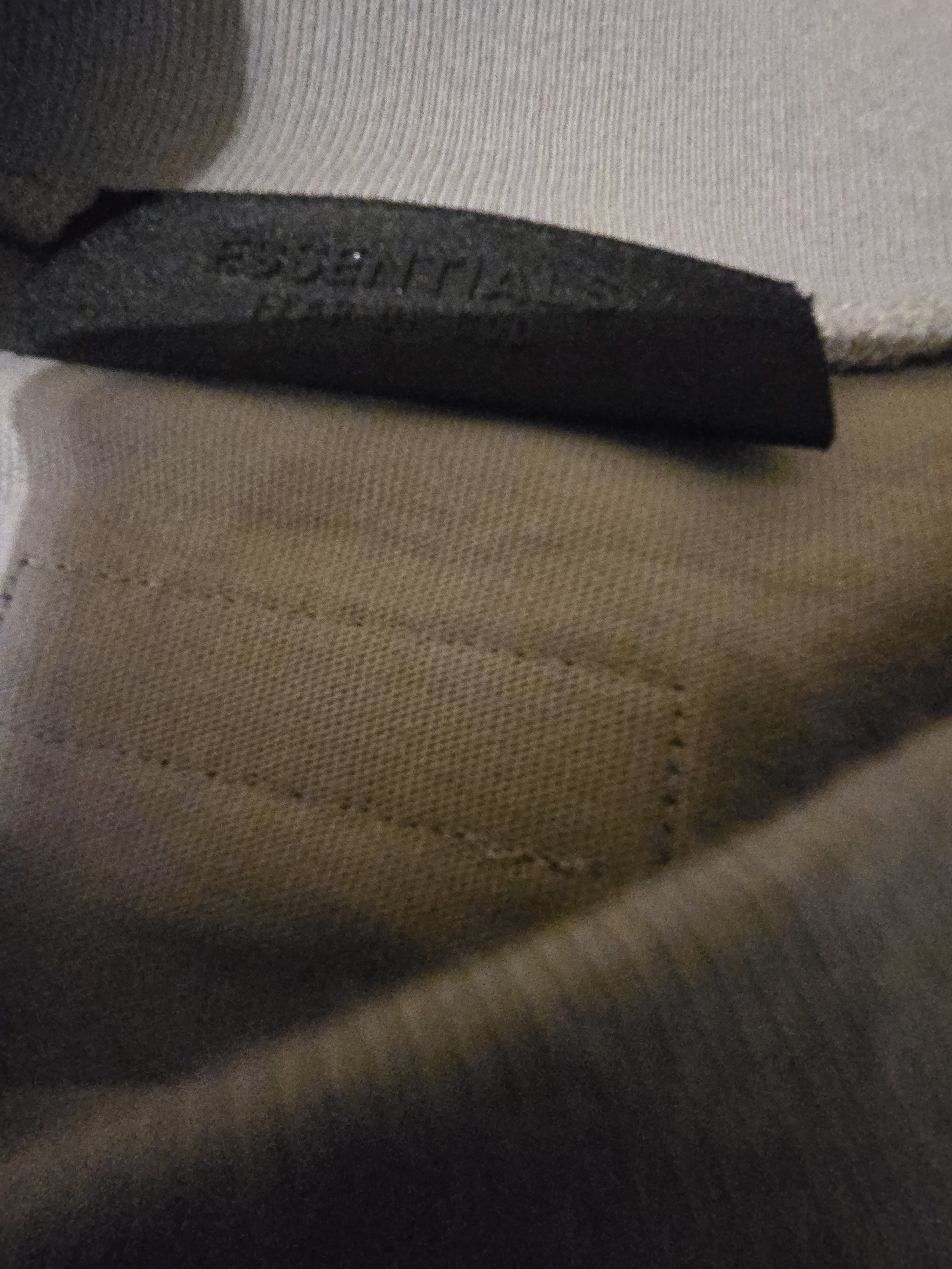 Fear of God Fear of God Essentials crewneck s/s shirt sz M seal Size US M / EU 48-50 / 2 - 4 Thumbnail
