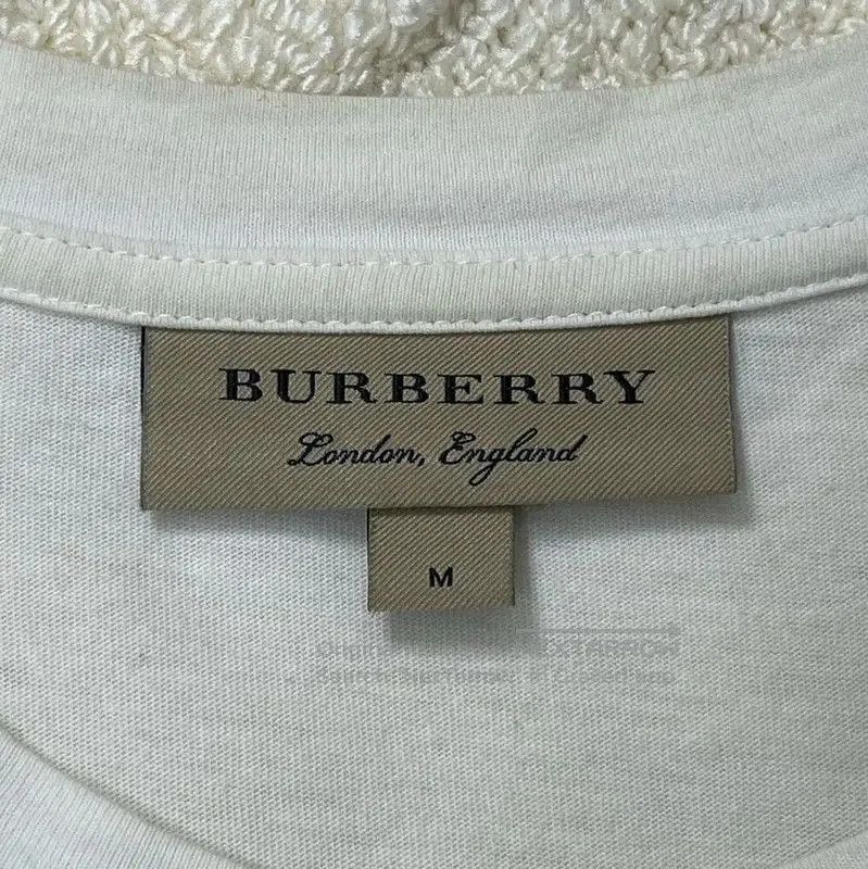 Other Burberry White Women's T-Shirt with Logo. Size M / US 6-8 / IT 42-44 - 3 Thumbnail