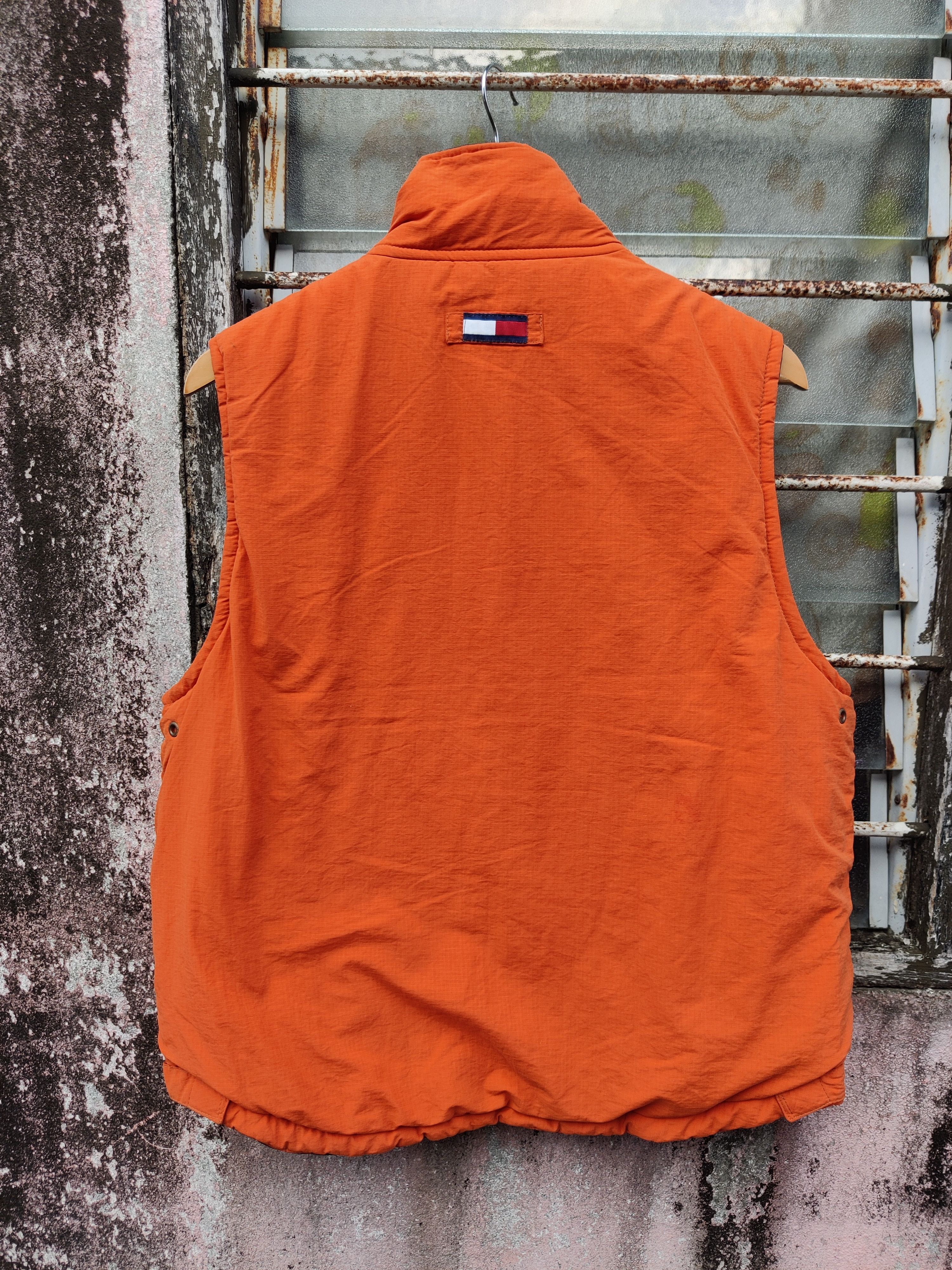 Tommy Hilfiger Vintage Reversible Tommy Hilfiger Jeans Vest Puffer Jacket Size US M / EU 48-50 / 2 - 10 Thumbnail