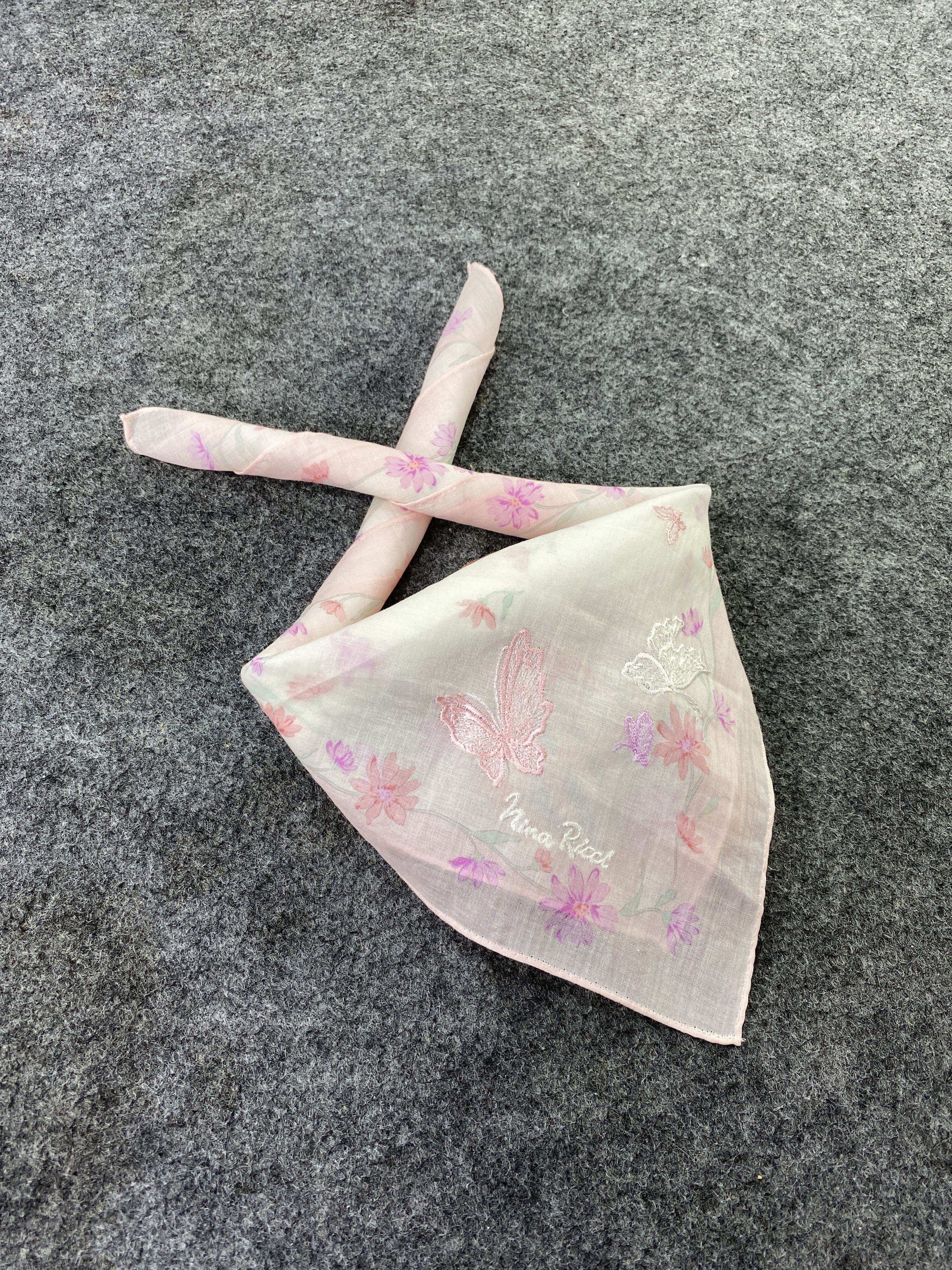 Nina Ricci Nina Ricci Handkerchief / Bandana / Neckerchief-B313 Size ONE SIZE - 1 Thumbnail