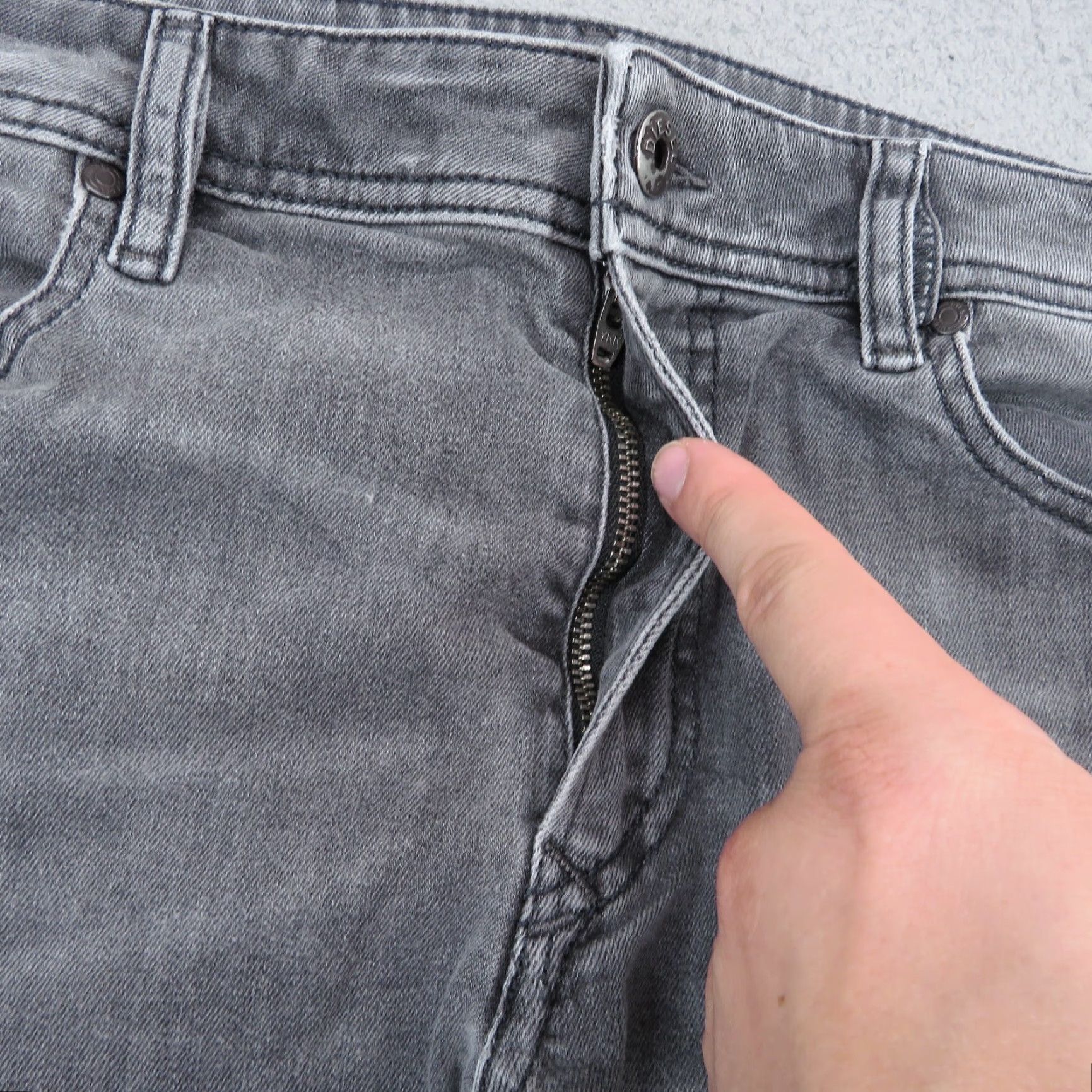 Diesel Diesel Jeans Mens 34x28 Thavar XP Slim Skinny Distressed Grey Wash R38O6 Stretch Jeans Size US 34 / EU 50 - 6 Thumbnail