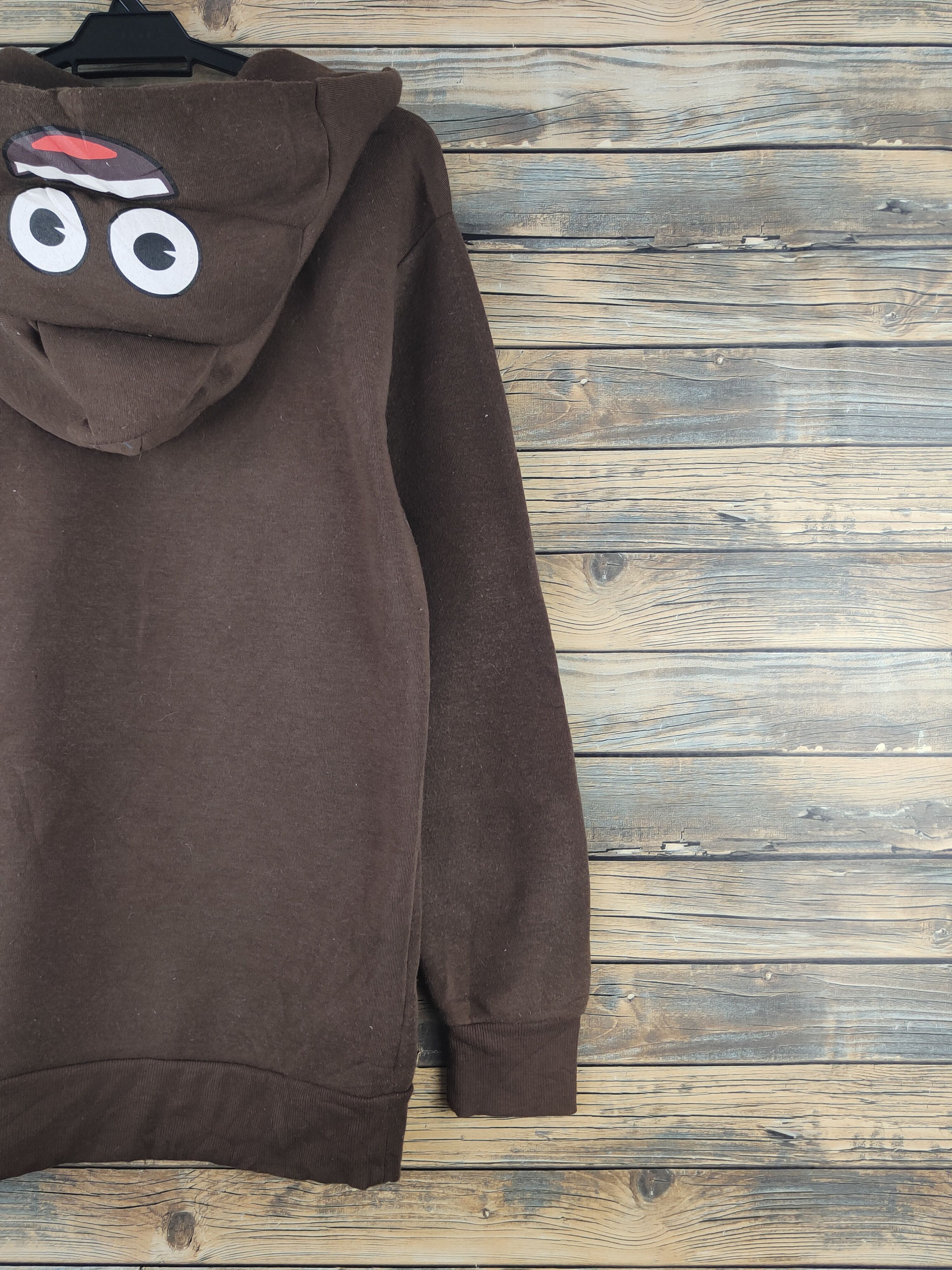 Japanese Brand Very rare Big Emoji Brown Hoodie Sweatshirts Size US M / EU 48-50 / 2 - 10 Thumbnail