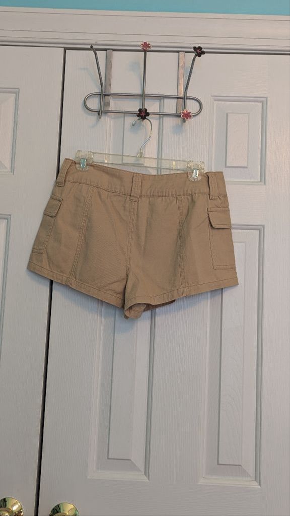 Designer Women's Rewash Shorts, Size 7, Khaki Size 28" / US 6 / IT 42 - 2 Thumbnail