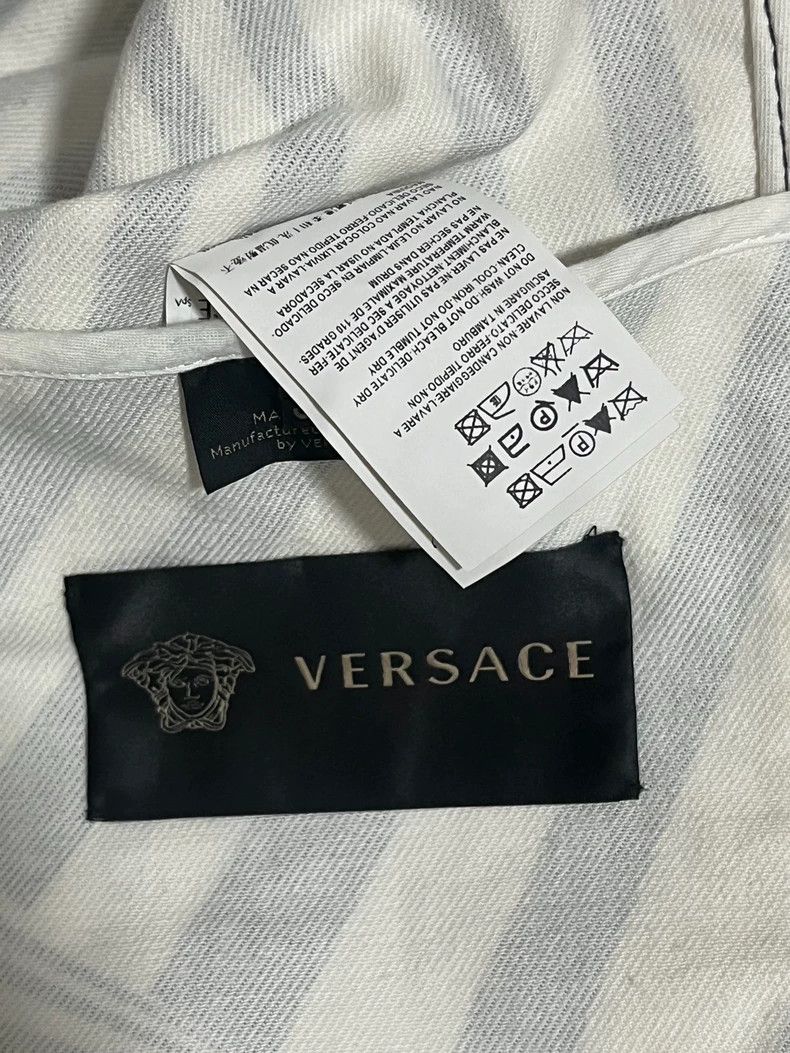 Versace Versace Yellow gold print patterned denim jacket jacket Size US XL / EU 56 / 4 - 6 Thumbnail