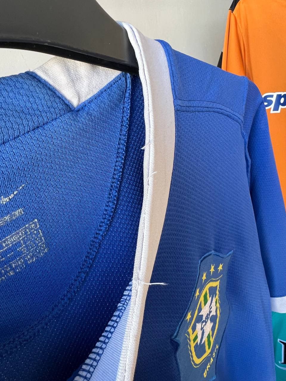 Nike 2006/08 BRAZIL RARE AWAY SOCCER JERSEY FOOTBALL SHIRT NIKE M Size US M / EU 48-50 / 2 - 6 Thumbnail