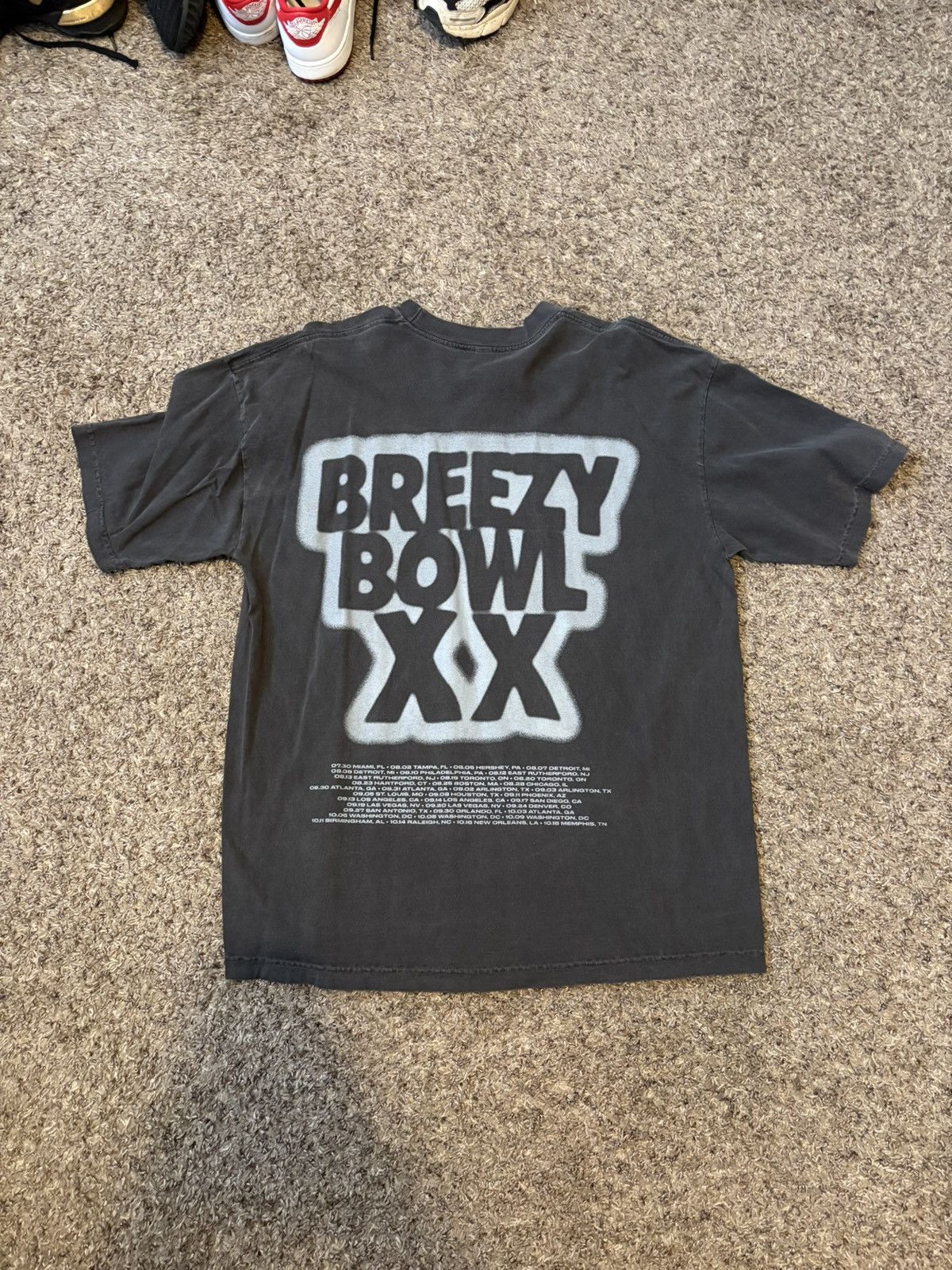 Other Chris Brown Breezy Bowl T-Shirt Size US XL / EU 56 / 4 - 2 Thumbnail