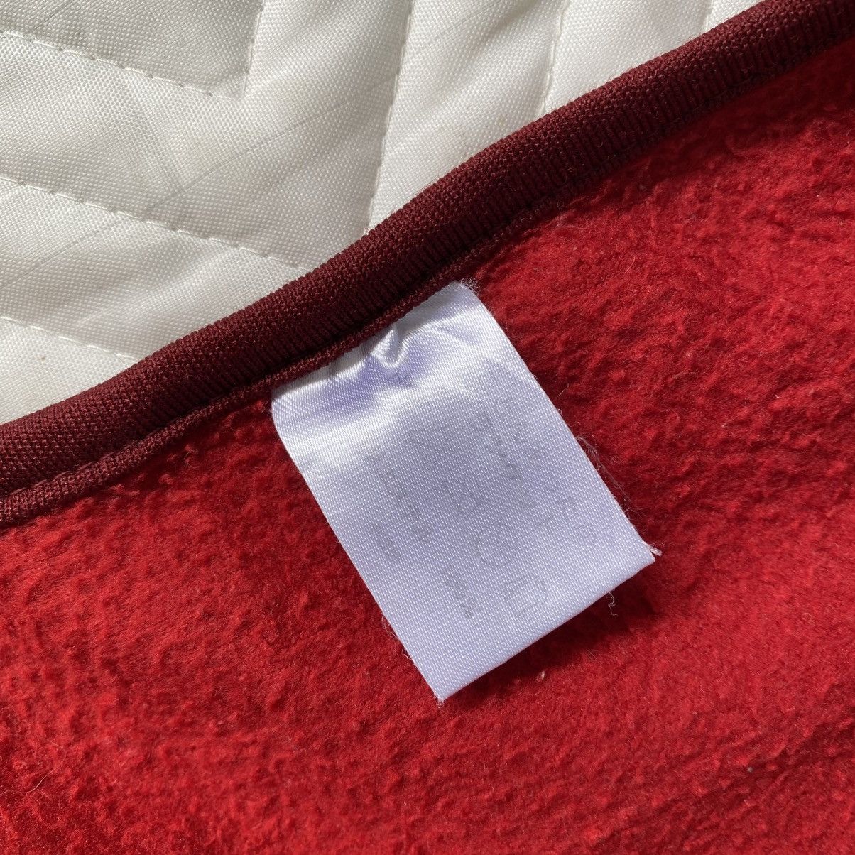 Other Mitsubishi Heart-Beat Fleece Blanket Rare Dealer Promo Item Size ONE SIZE - 7 Thumbnail