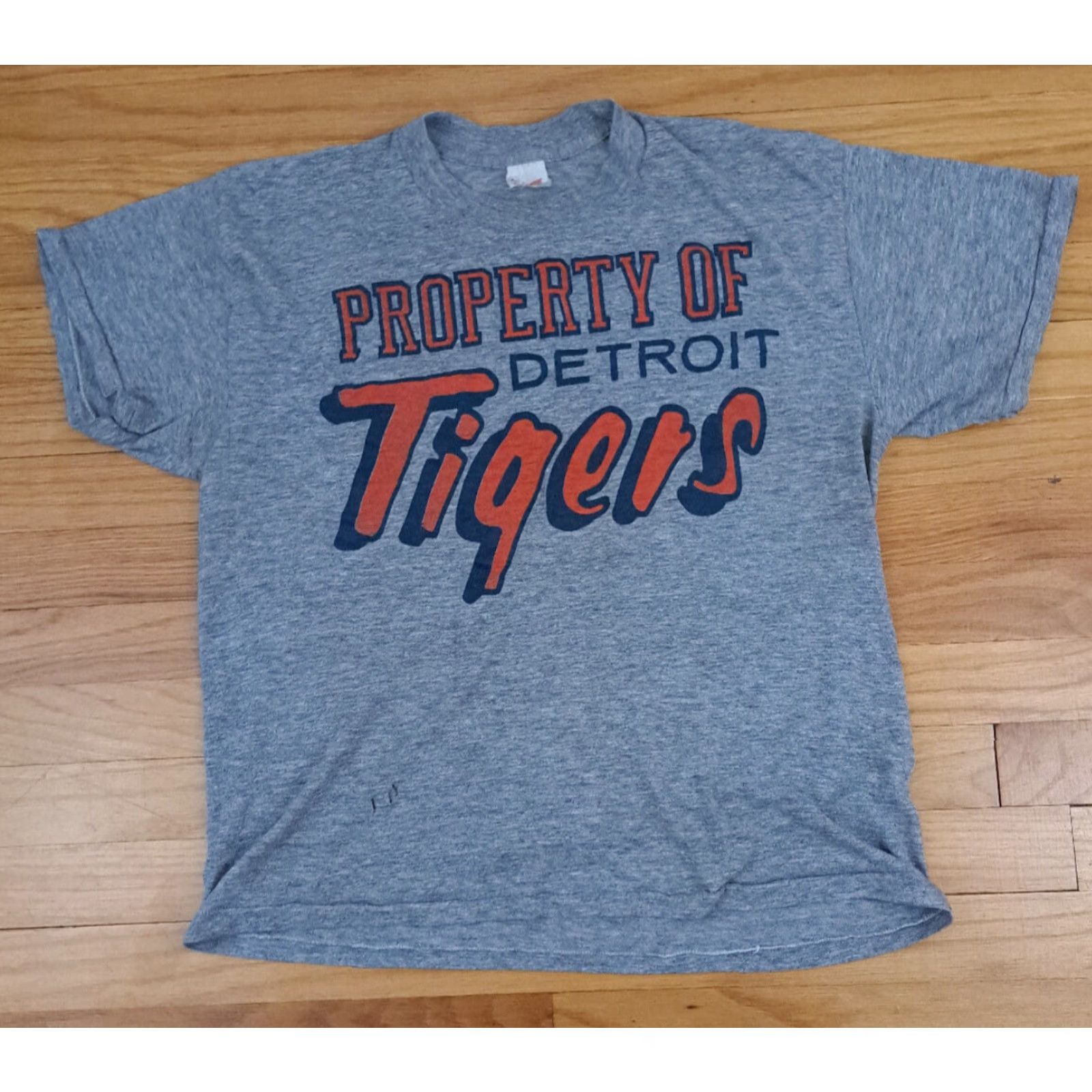 Vintage Detroit Tigers T-Shirt LG Men's Short Sleeve Gray USA 1980s Sportswear Single Stitch Size US L / EU 52-54 / 3 - 2 Thumbnail