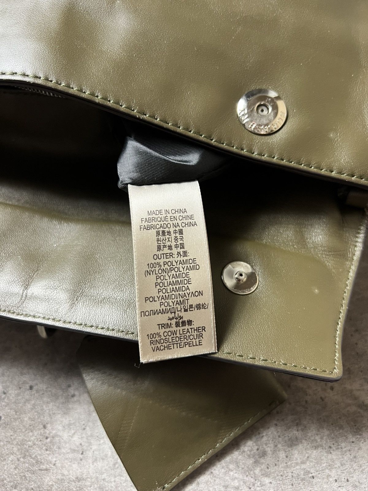 Burberry Burberry Studded Padlock Messenager crossbody bag Size ONE SIZE - 9 Thumbnail